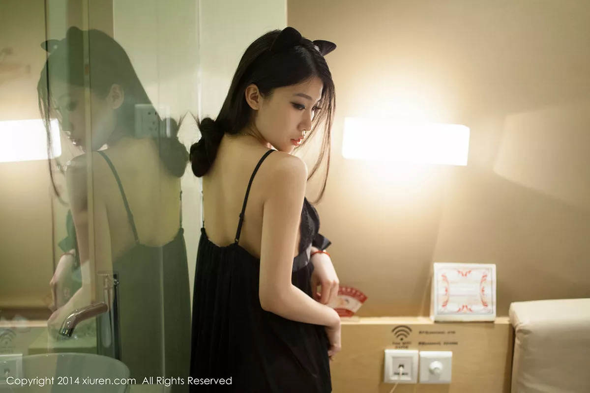 秀人集.com_[XiuRen秀人网]No.128_嫩模战姝羽Zina粉红透视内衣秀美乳半脱内裤翘臀诱惑写真56P