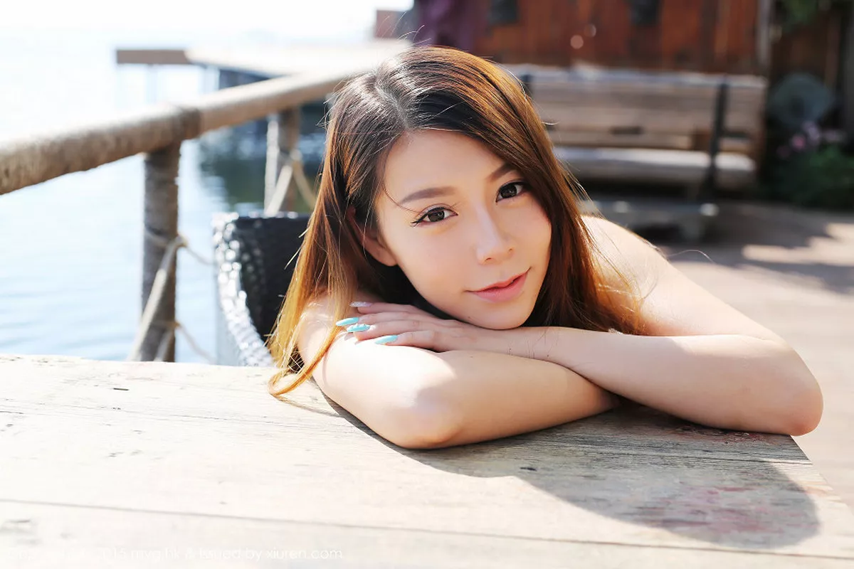 秀人集.com_[MyGirl美媛馆]Vol.106_嫩模vetiver嘉宝贝儿大理旅拍连身花长裙清新迷人写真50P