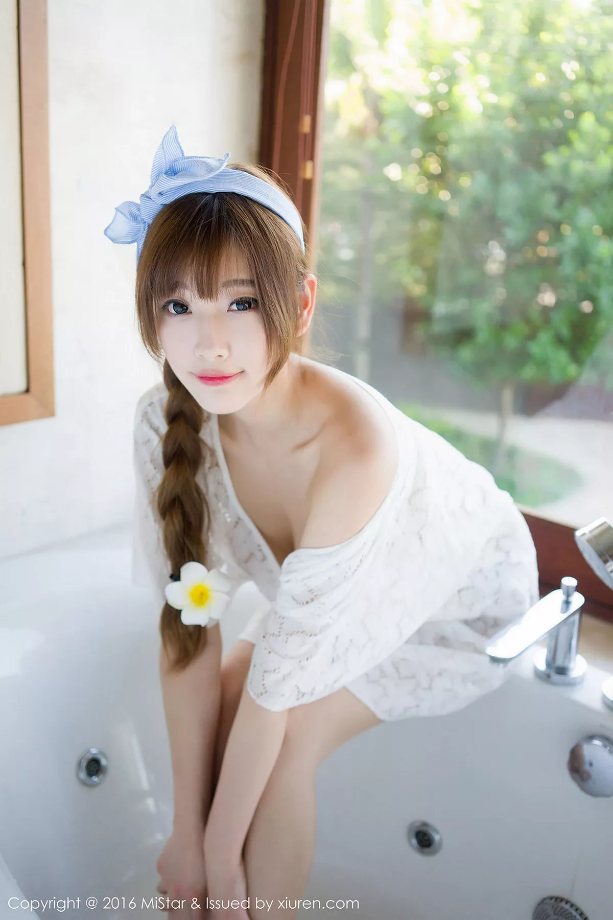 秀人集.com_[MiStar魅妍社]Vol.104_嫩模Sugar小甜心CC巴厘岛旅拍性感内衣秀翘臀写真55P