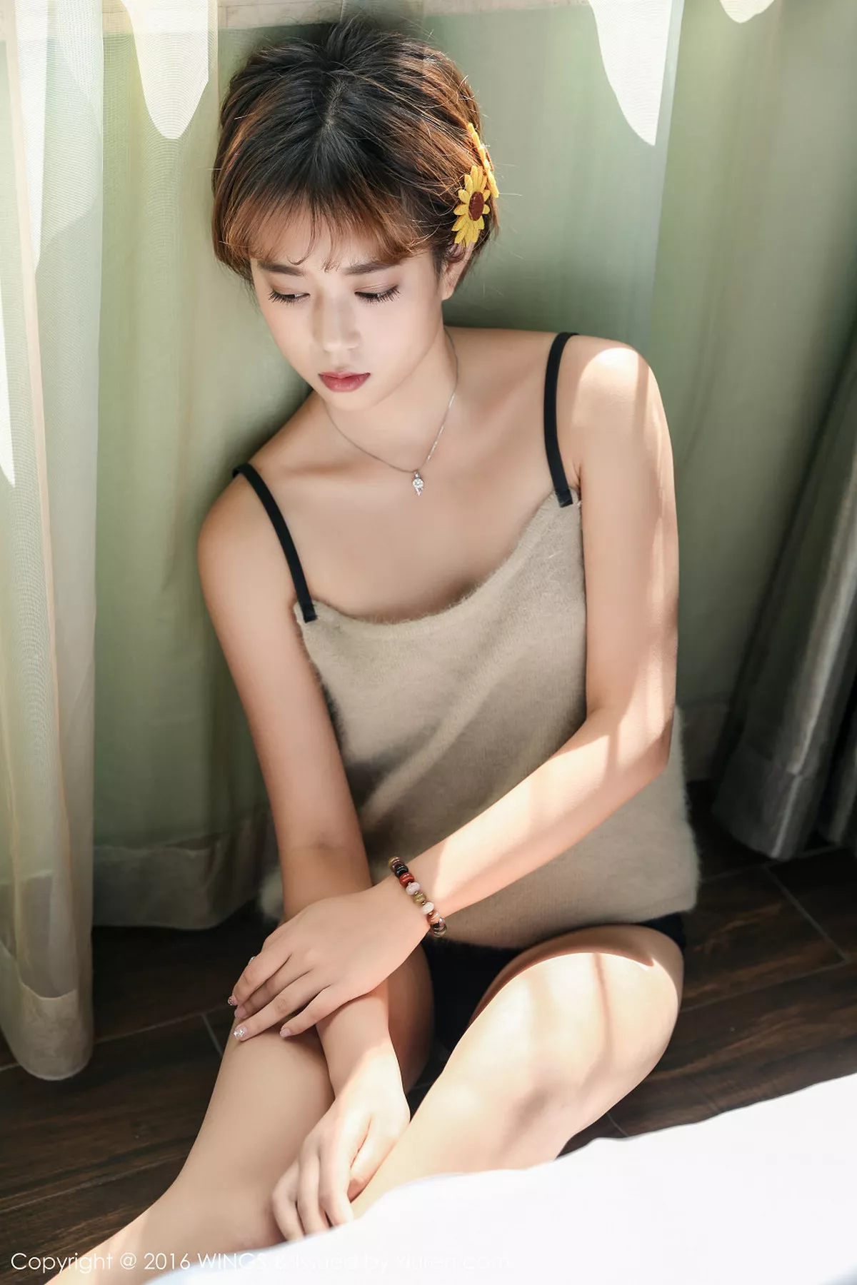 秀人集.com_[WingS影私荟]Vol.019_嫩模柠檬vivi居家私房吊带内衣花仙子性感迷人写真80P