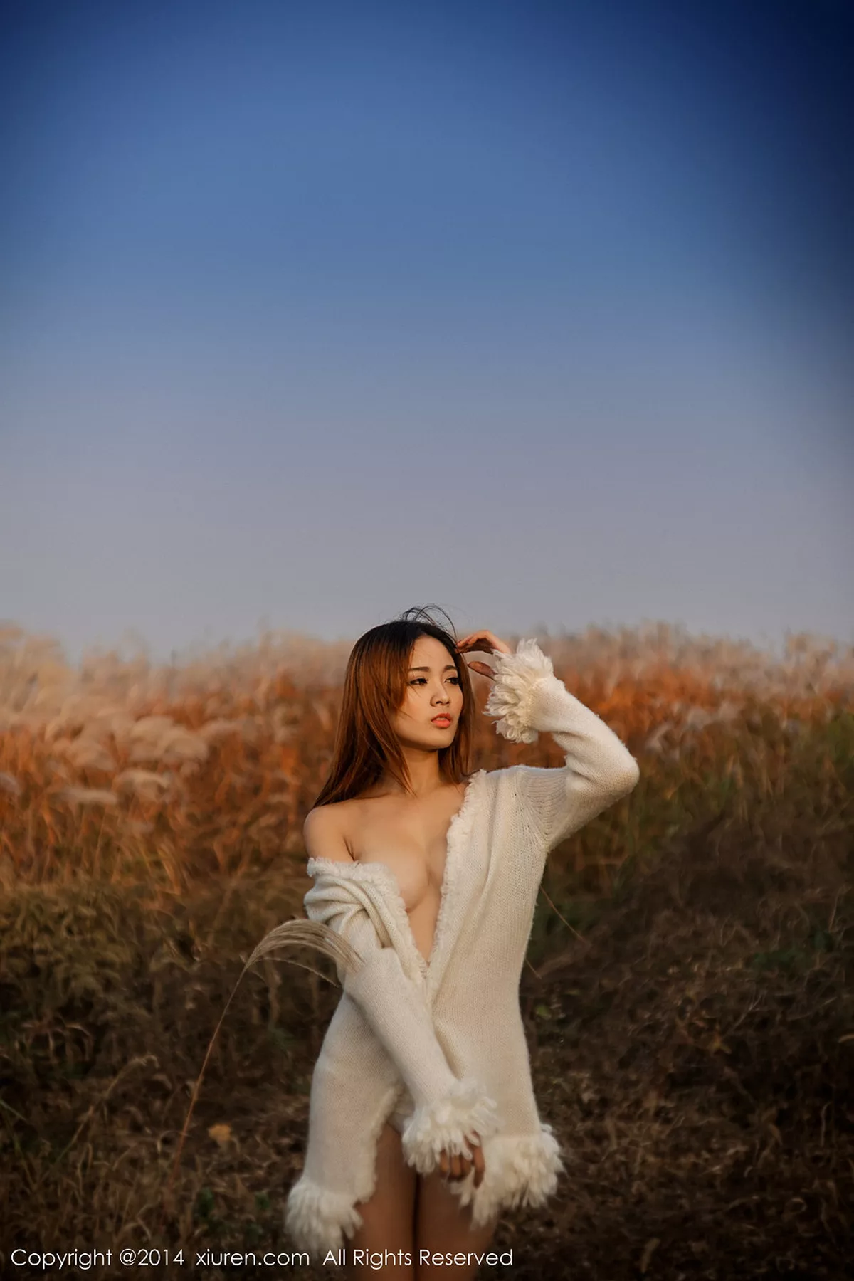 秀人集.com_[XiuRen秀人网]No.211_嫩模YOYO苏小苏浴缸里全裸玫瑰花瓣浴香艳火辣诱惑写真56P