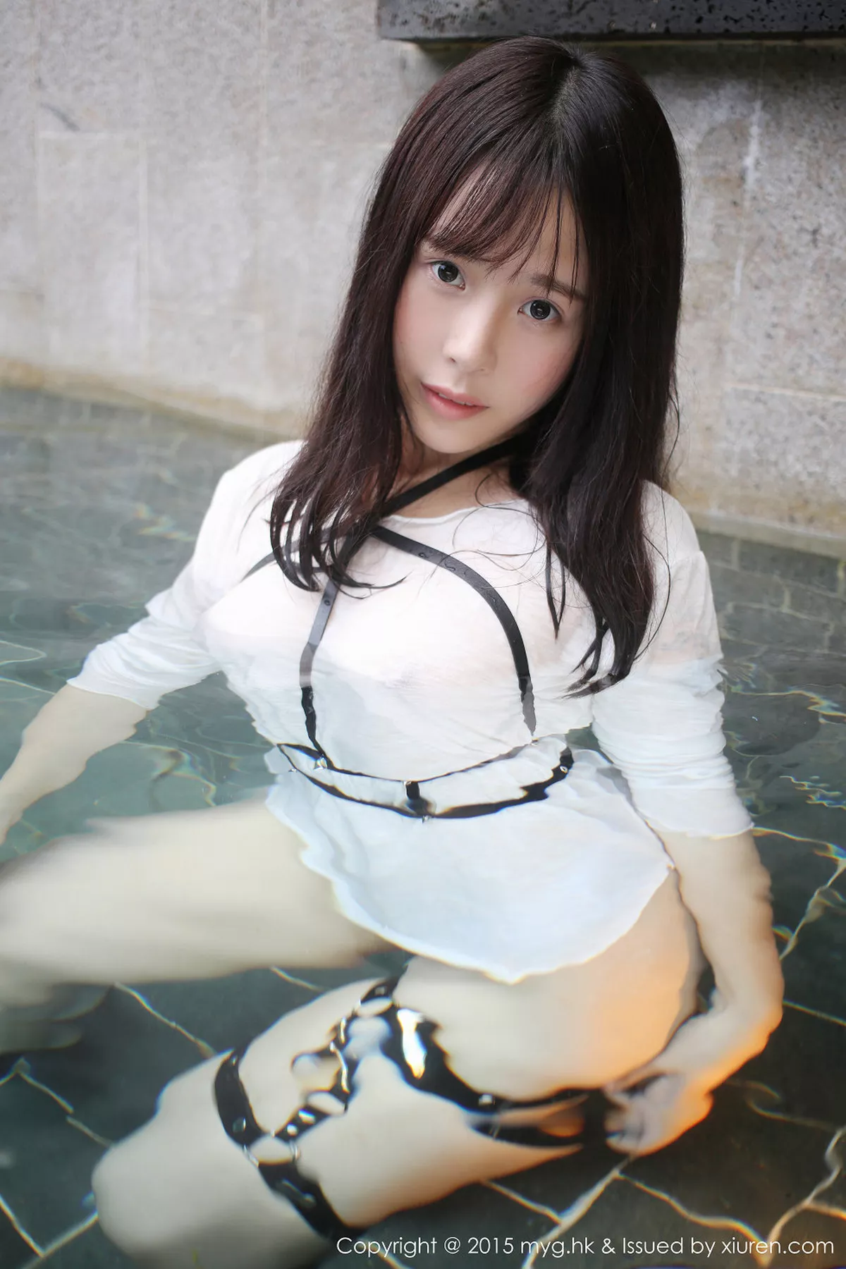 秀人集.com_[MyGirl美媛馆]Vol.170_Evelyn艾莉三亚旅拍白色连身裙真空湿身美乳凸点诱惑53P