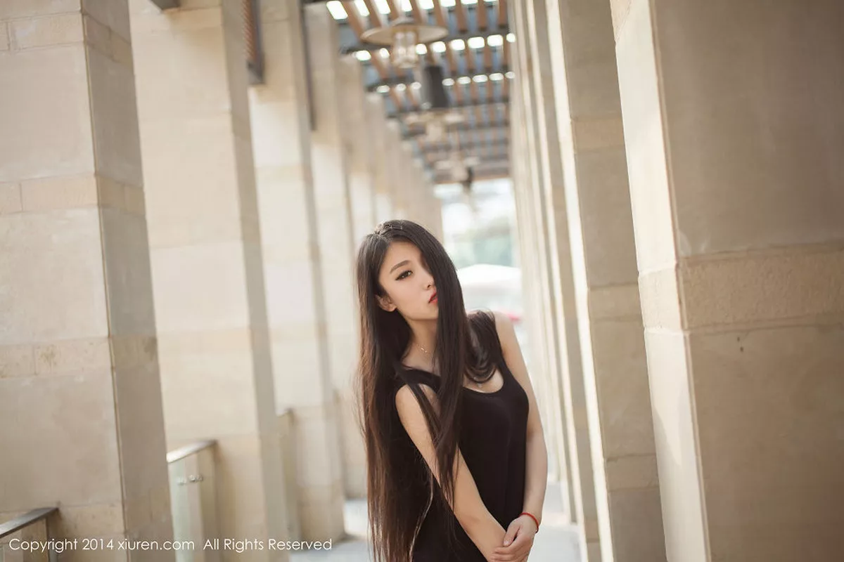 秀人集.com_[XiuRen秀人网]No.169_嫩模战姝羽Zina居家大床上大尺度全裸秀美臀诱惑写真56P