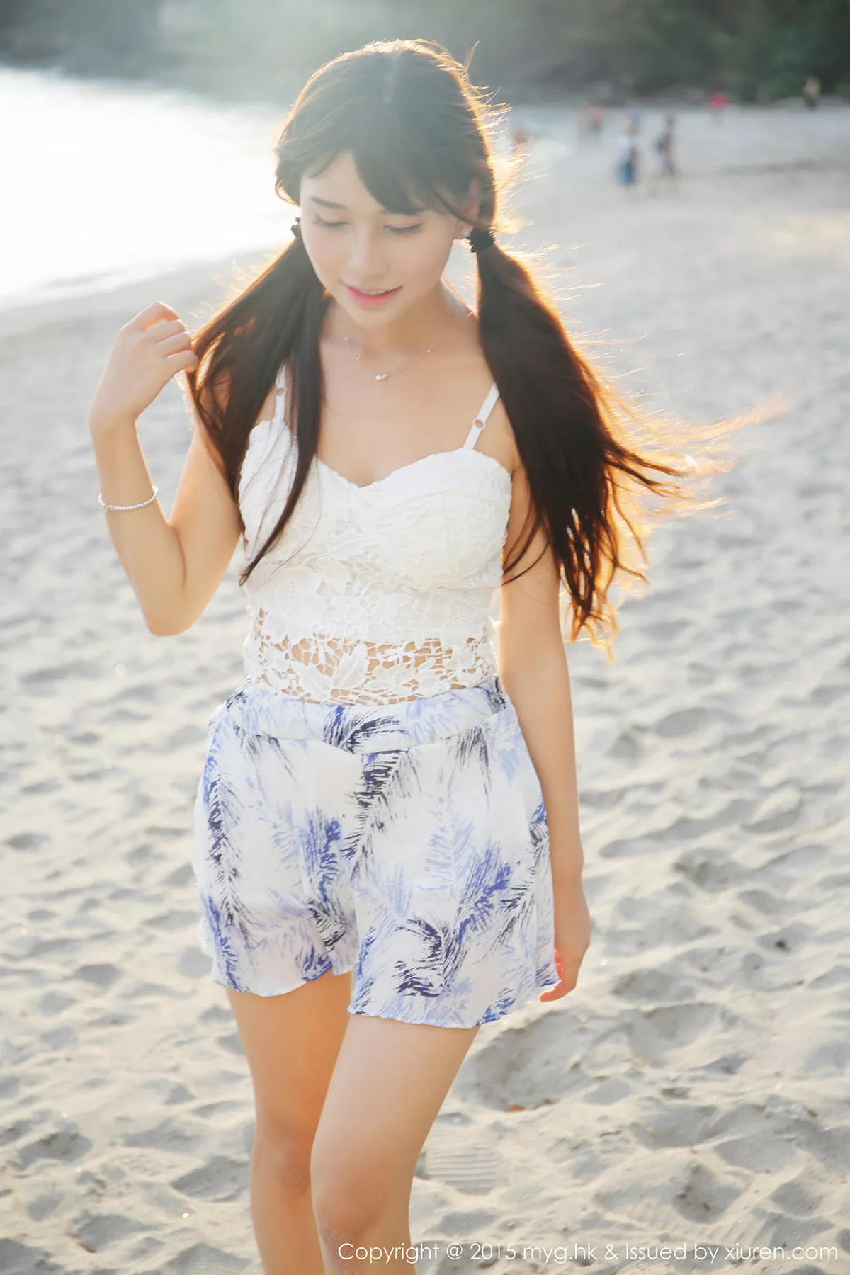 秀人集.com_[MyGirl美媛馆]Vol.154_嫩模Milk楚楚龙目岛旅拍第三套吊带白色内衣清新迷人写真43P