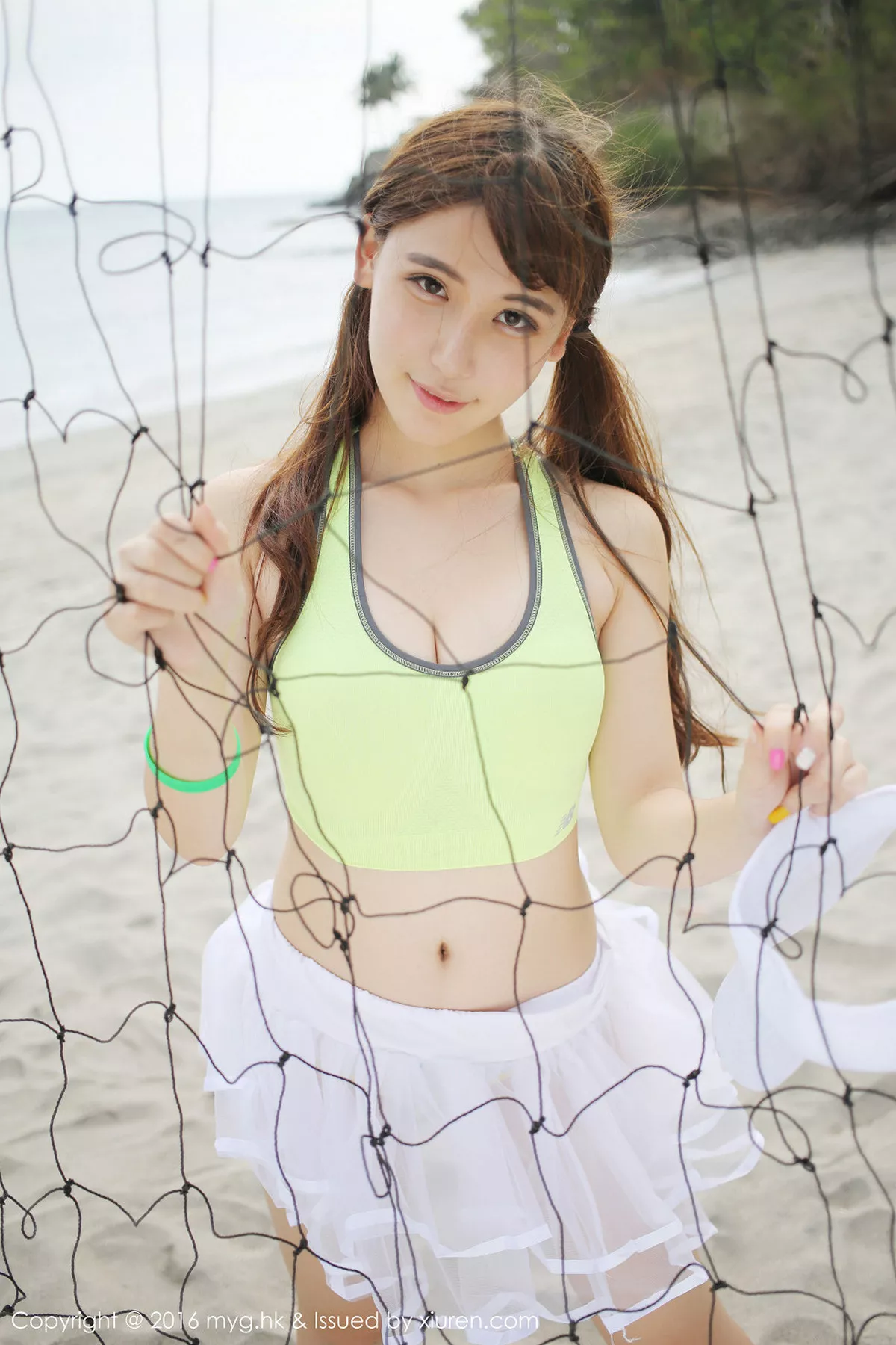 秀人集.com_[MyGirl美媛馆]Vol.191_嫩模熊吖BOBO龙目岛旅拍沙滩边白纱裙下性感美臀写真67P