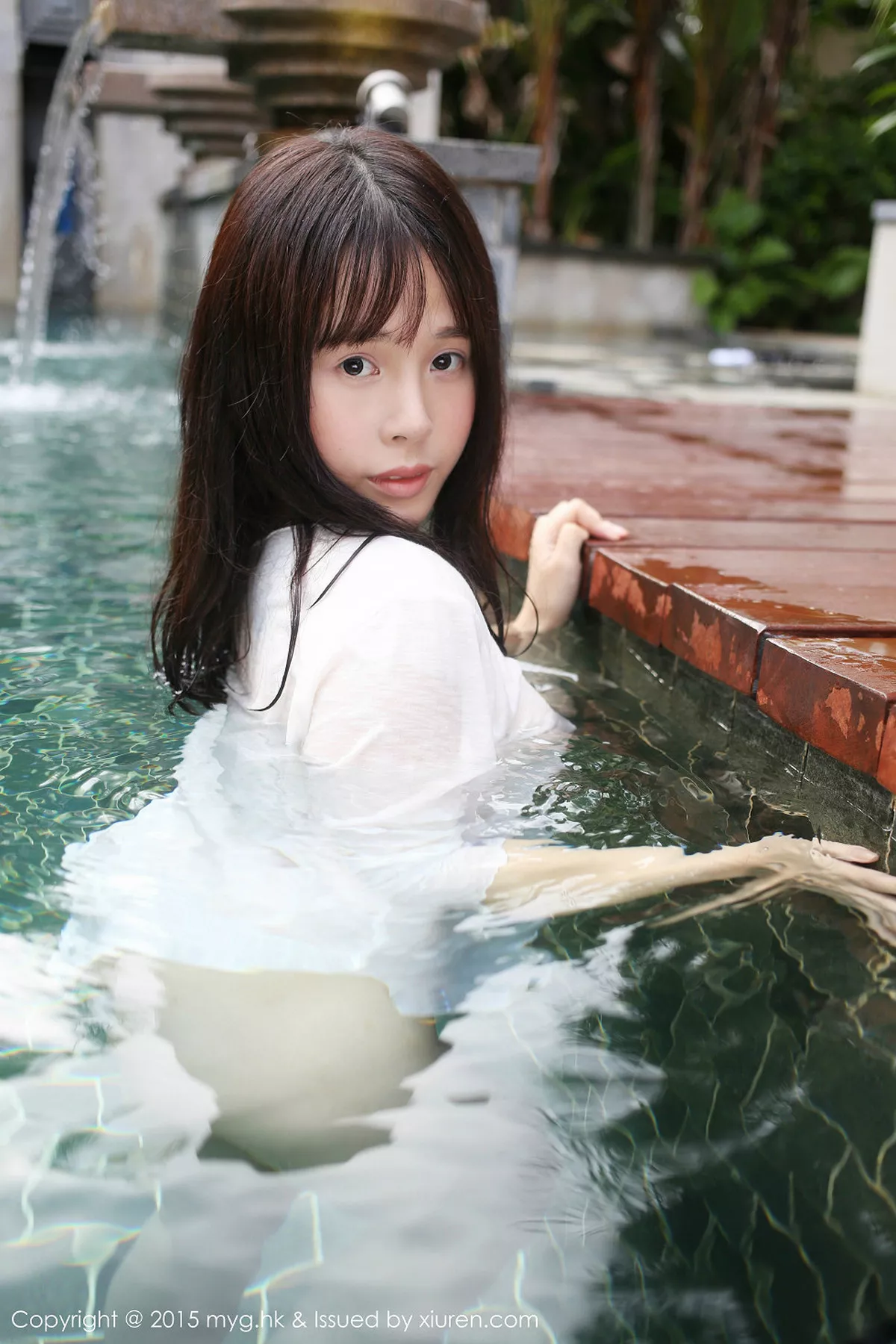 秀人集.com_[MyGirl美媛馆]Vol.180_嫩模Evelyn艾莉白色T恤湿身真空透视秀美乳撩人写真60P