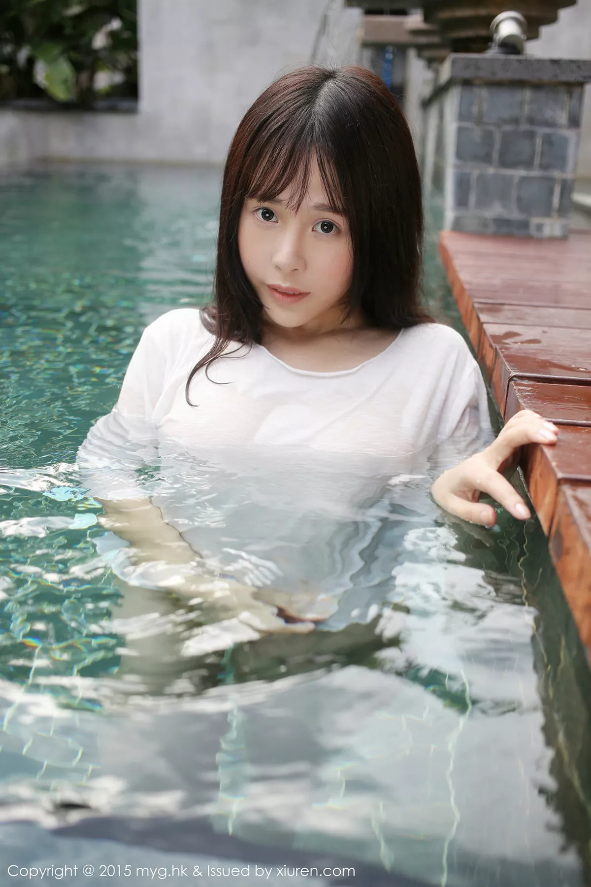 秀人集.com_[MyGirl美媛馆]Vol.180_嫩模Evelyn艾莉白色T恤湿身真空透视秀美乳撩人写真60P