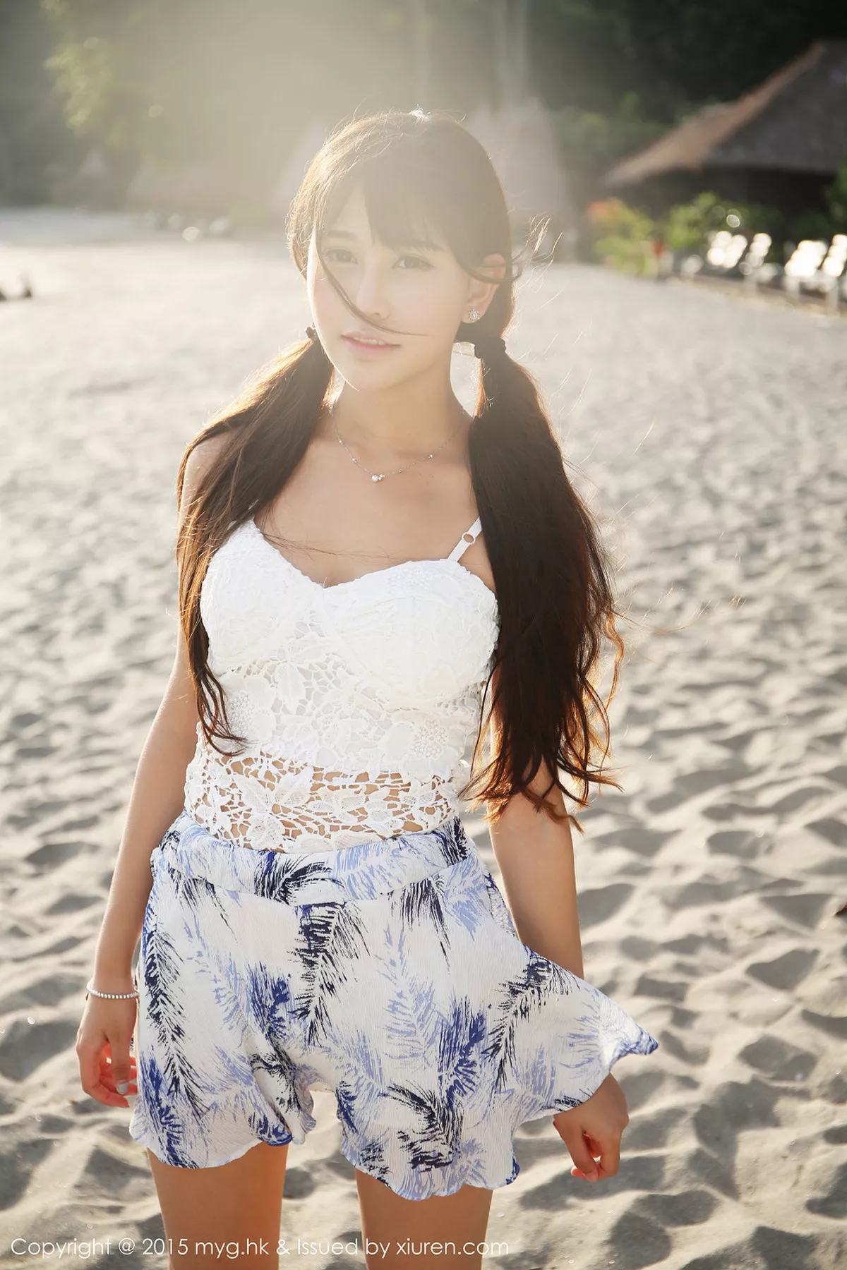 秀人集.com_[MyGirl美媛馆]Vol.154_嫩模Milk楚楚龙目岛旅拍第三套吊带白色内衣清新迷人写真43P