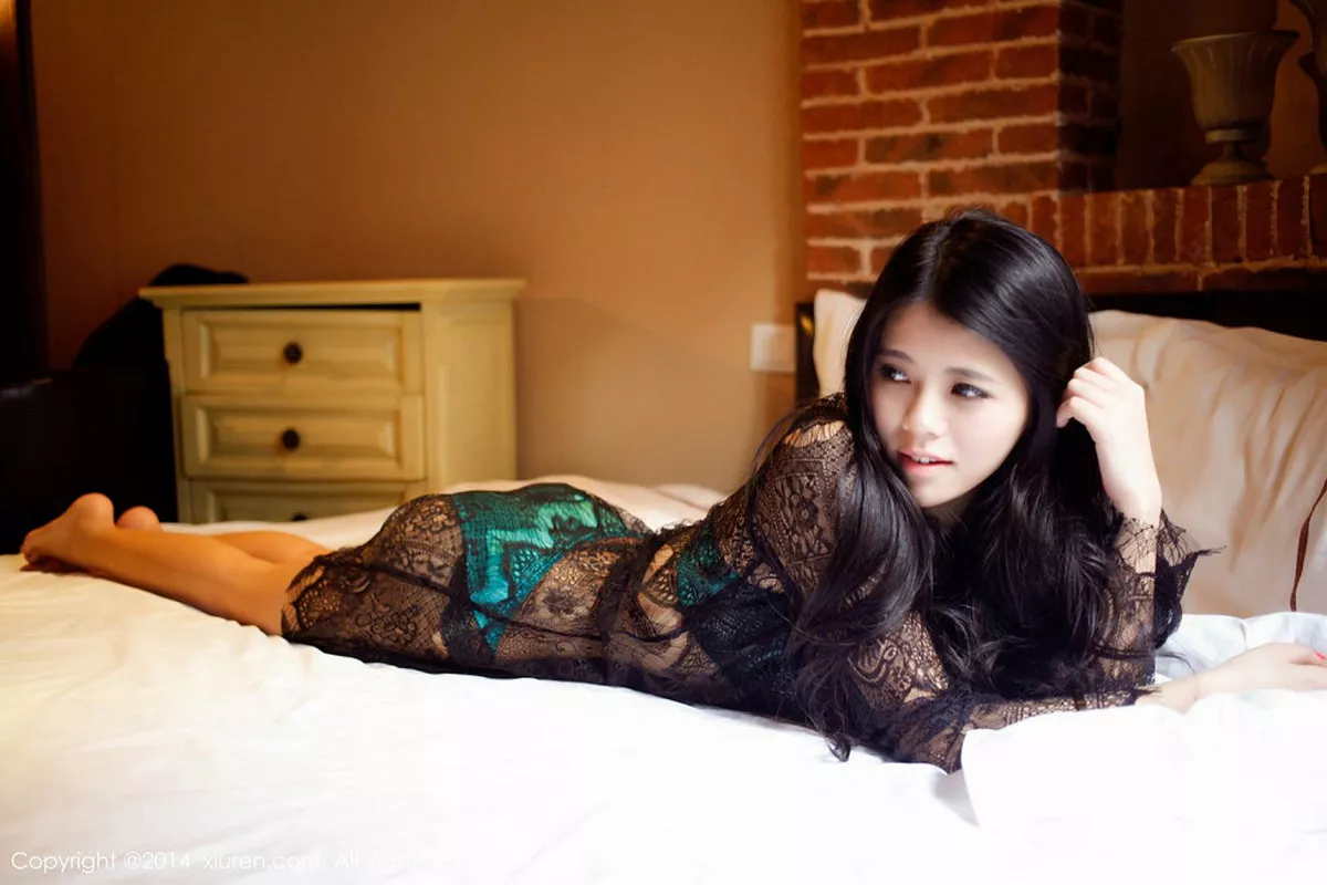 秀人集.com_[XiuRen秀人网]No.265_妩媚尤物欧阳妮娜娜透视黑纱秀性感内衣傲人美胸写真89P