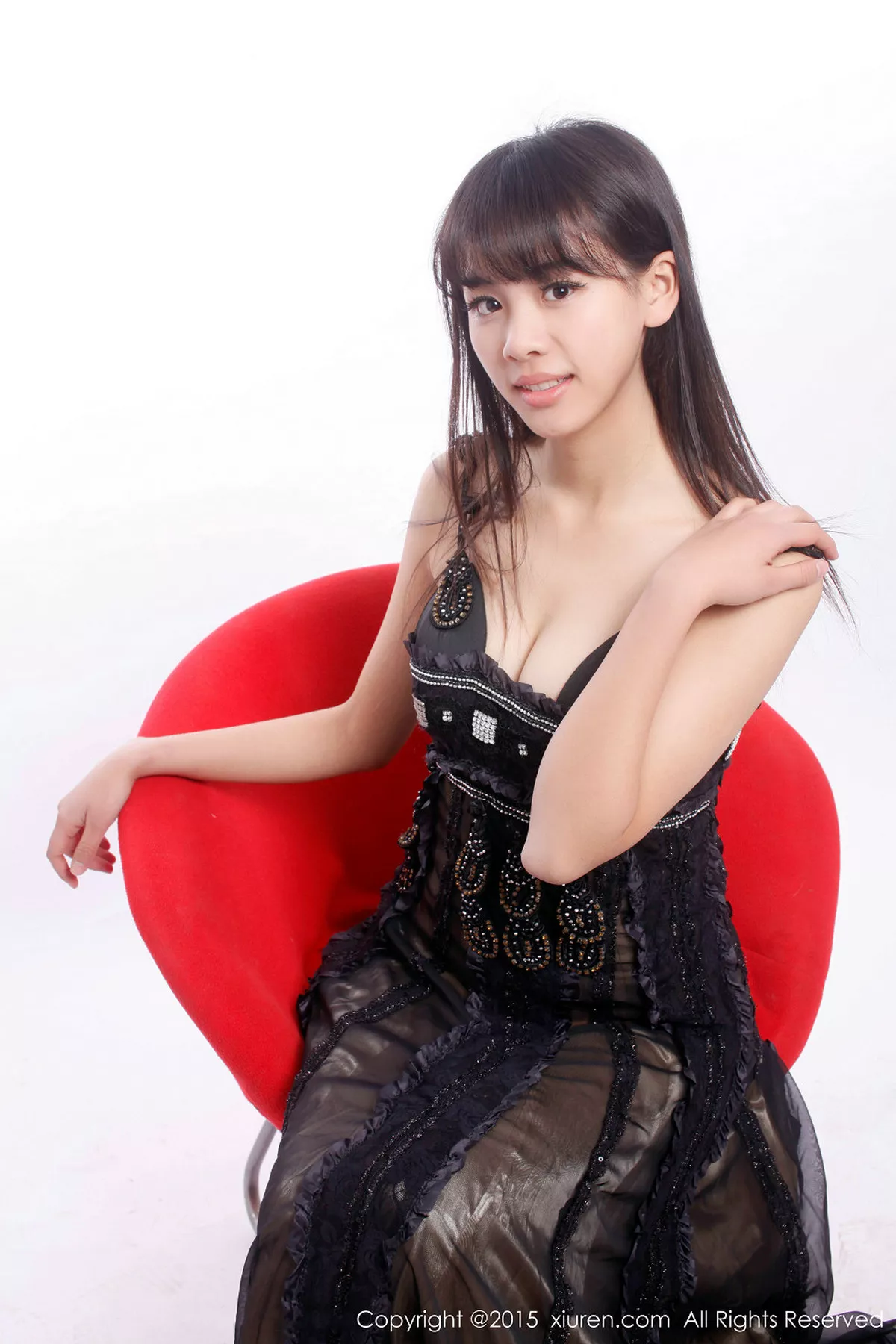 秀人集.com_[XiuRen秀人网]No.318_邻家女孩七米baby户外红色格子裙清新学生装迷人写真112P