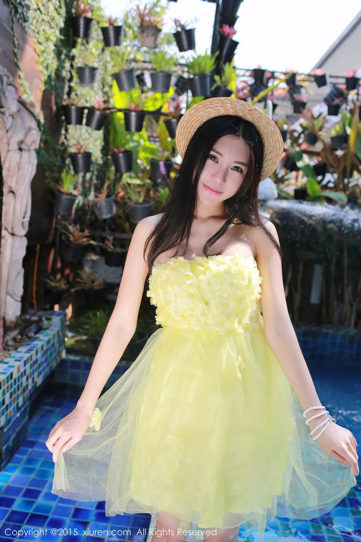 秀人集.com_[XiuRen秀人网]No.296_迷人妹子绮里嘉ula泰国清迈旅拍白色内衣秀美胸性感写真67P