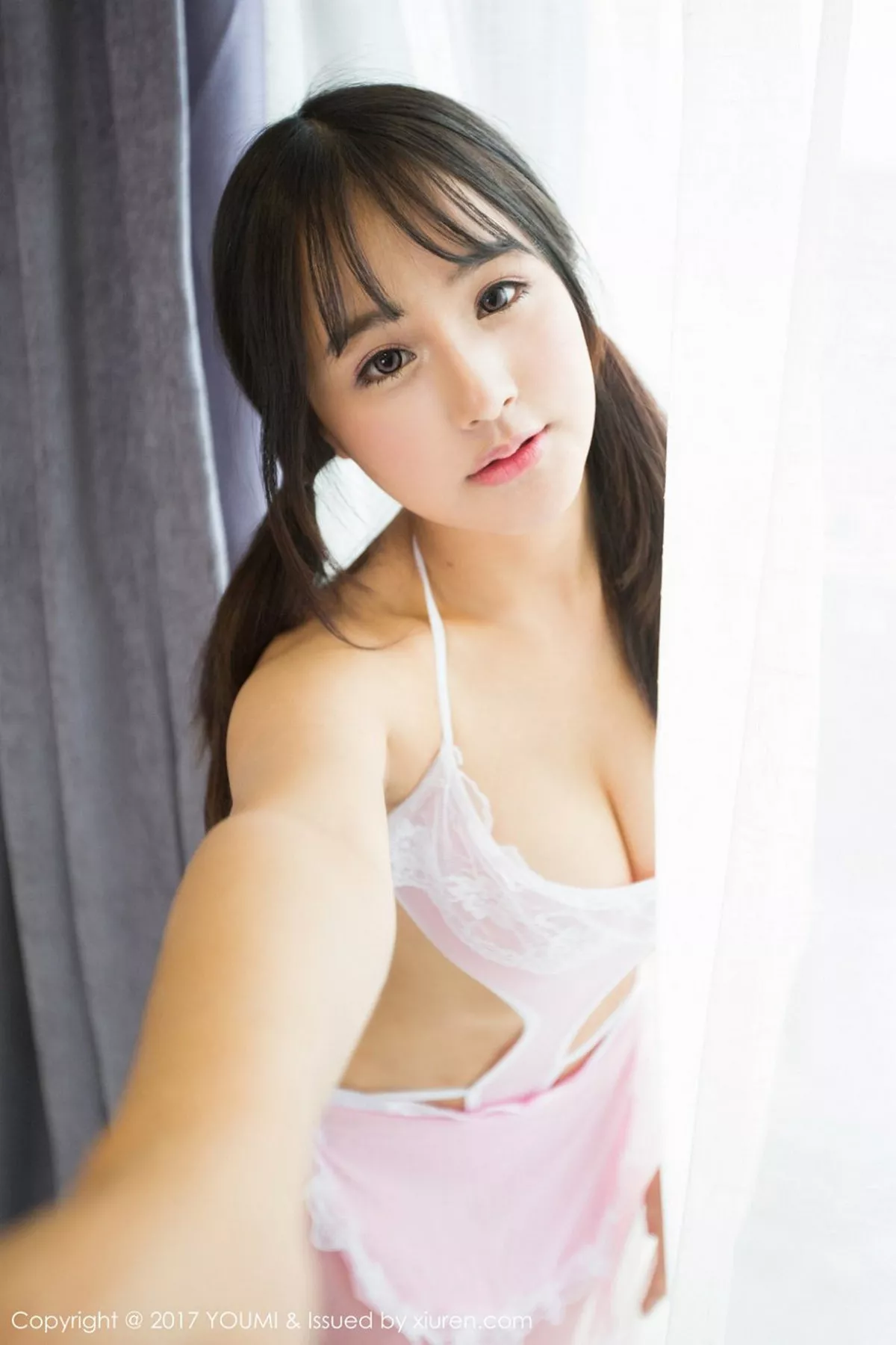 秀人集.com_[YouMi尤蜜荟]Vol.009_童颜巨乳妹子思淇Sukiiii白色吊带内衣秀美胸甜美迷人写真52P