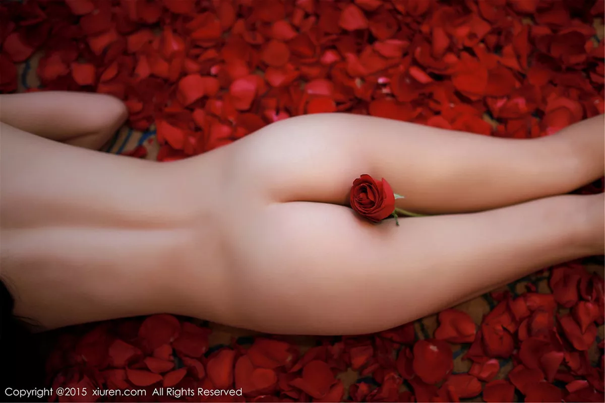 秀人集.com_[XiuRen秀人网]No.276_嫩模CyberJelly霜爷黑色蕾丝内衣玫瑰花香艳诱惑写真63P