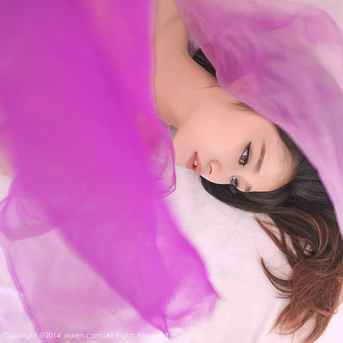 秀人集.com_[XiuRen秀人网]No.244_嫩模史雨姐姐户外红色内衣秀丰满美乳性感写真50P