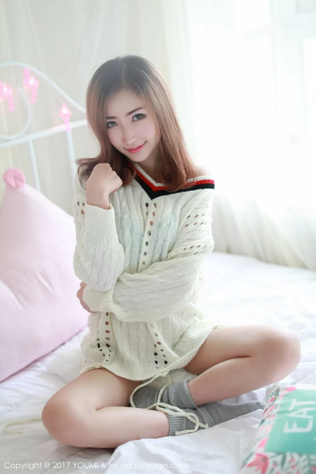 秀人集.com_[YouMi尤蜜荟]Vol.005_尤物嫩模Yumi尤美居家私房内衣系列+户外小清新性感写真46P