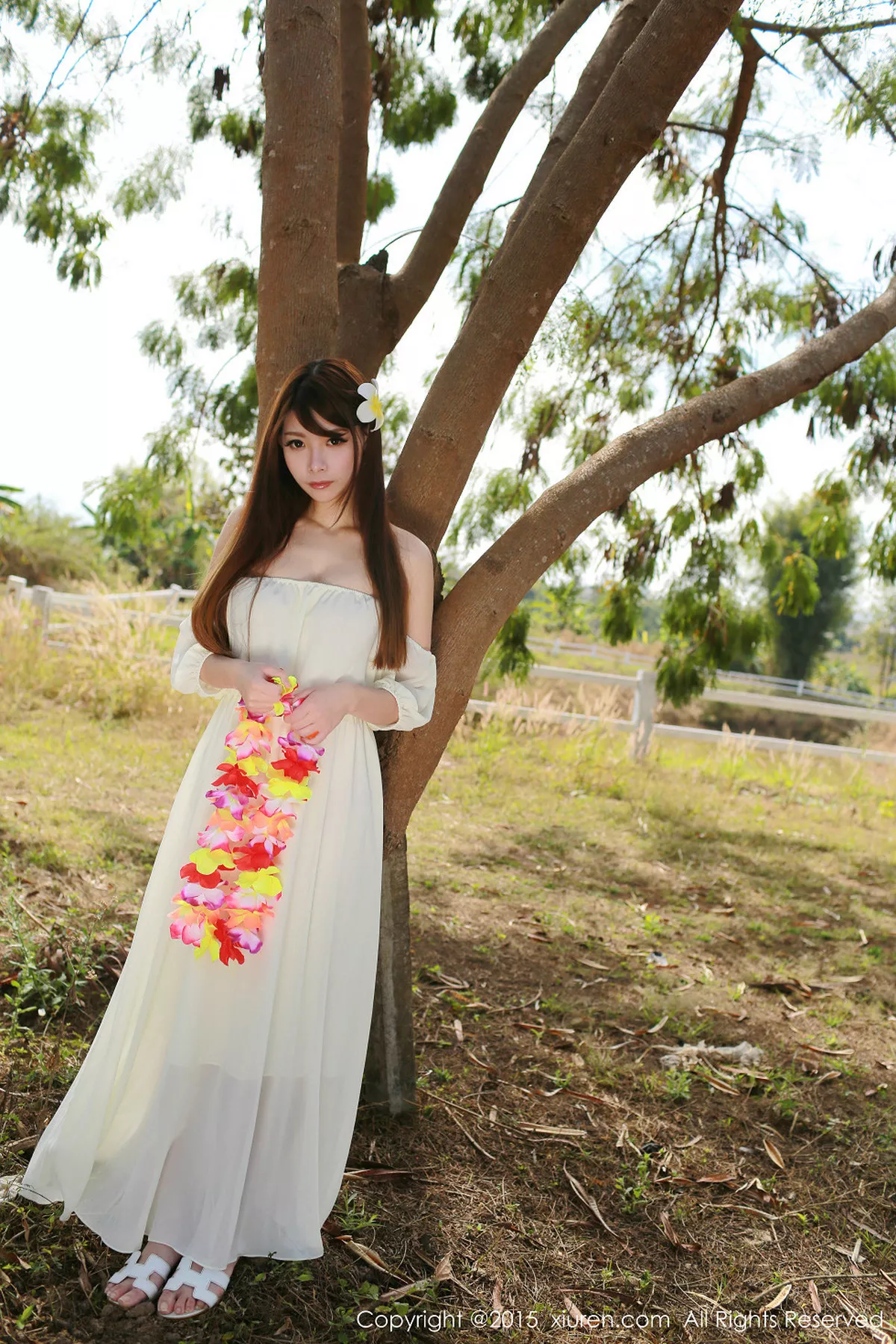 秀人集.com_[XiuRen秀人网]No.307_秀人嫩模MARA醬泰国旅拍户外红色比基尼内衣诱惑写真50P