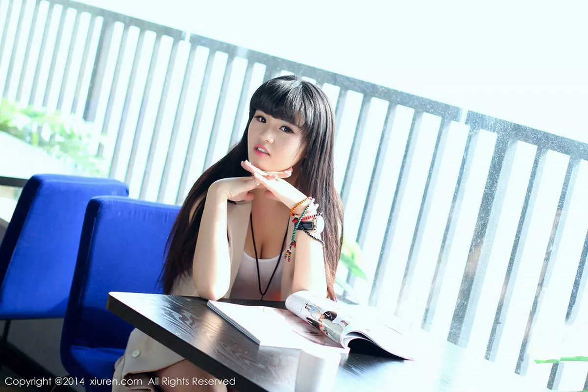 秀人集.com_[XiuRen秀人网]No.261_90后美女模特旭儿F罩杯丰满美胸性感内衣系列写真80P