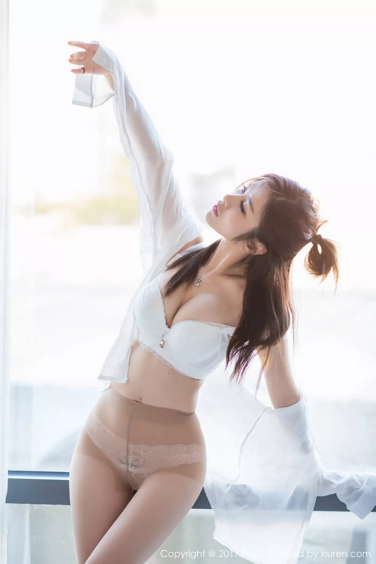 秀人集.com_[IMISS爱蜜社]Vol.146_嫩模李李七七喜喜圣诞主题小红裙纯白内衣秀完美身材写真67P