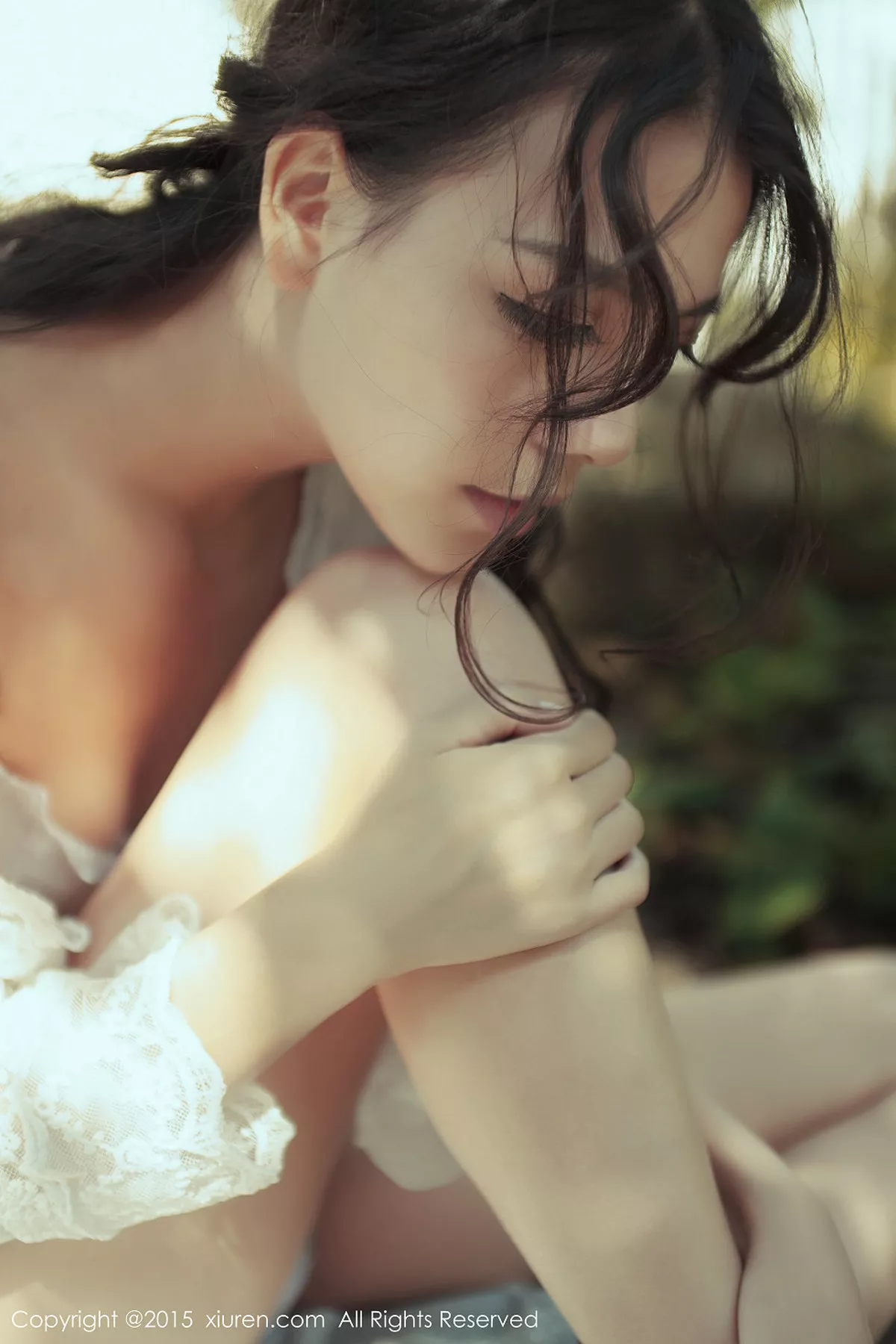 秀人集.com_[XiuRen秀人网]No.297_性感女神HONEYAL书本挡胸半裸秀豪乳完美诱惑写真50P