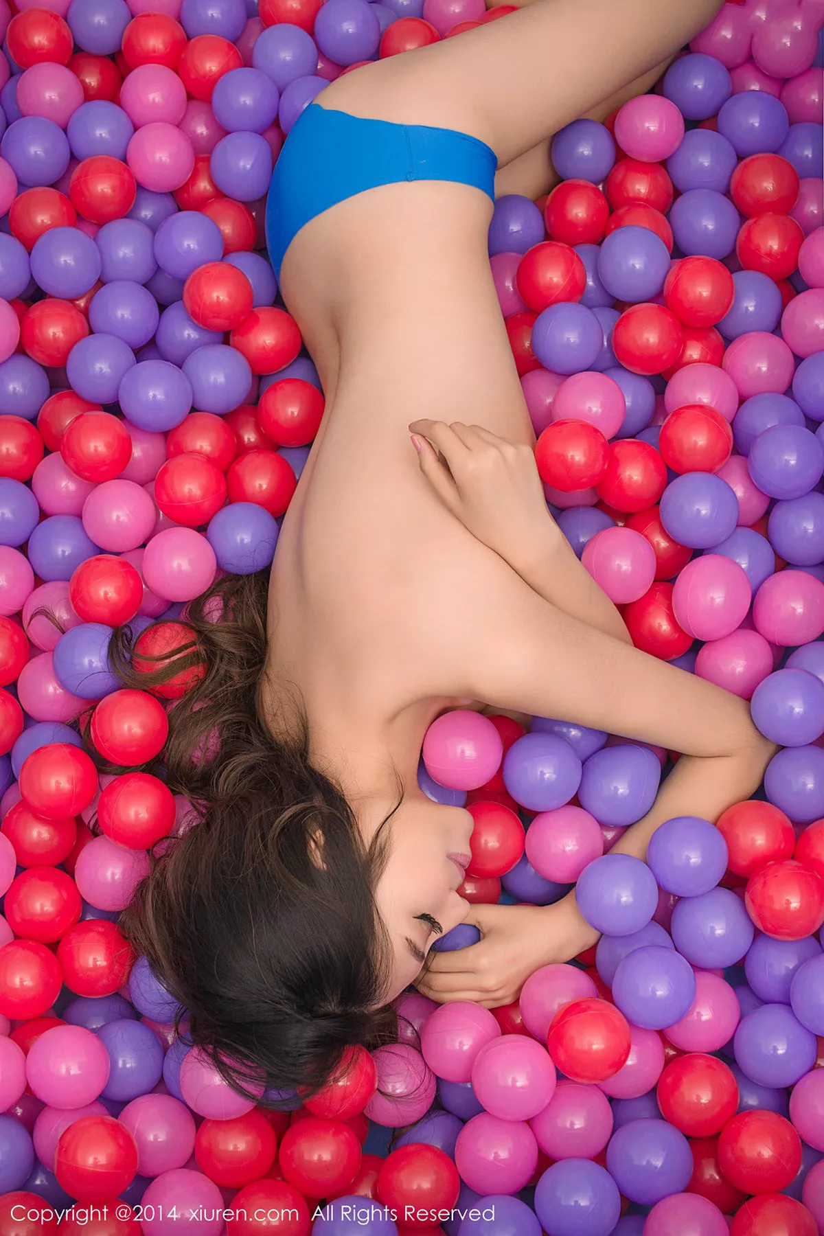 秀人集.com_[XiuRen秀人网]No.230_嫩模Cassie性感情趣睡裙大秀完美身材火辣诱惑写真51P