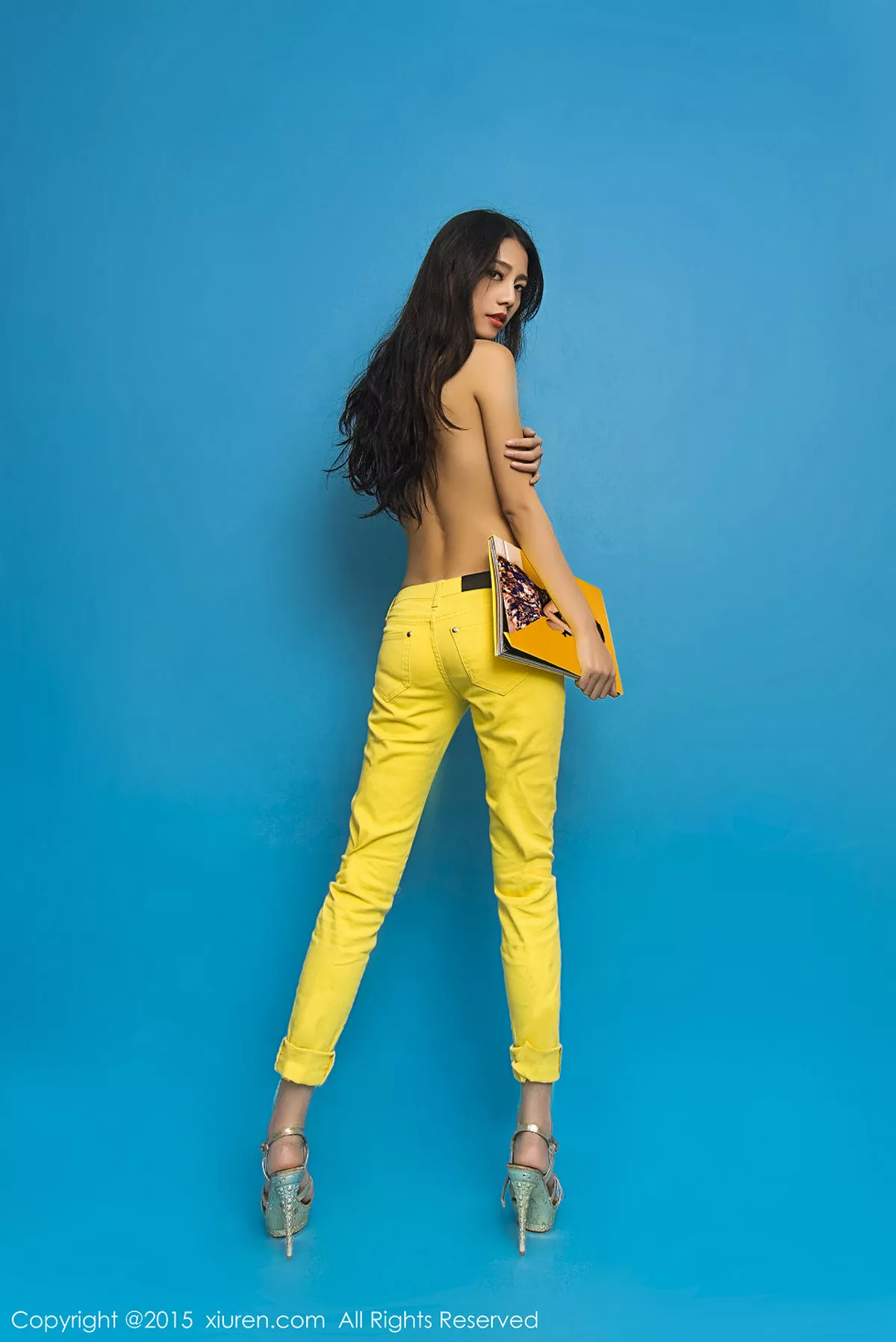 秀人集.com_[XiuRen秀人网]No.297_性感女神HONEYAL书本挡胸半裸秀豪乳完美诱惑写真50P