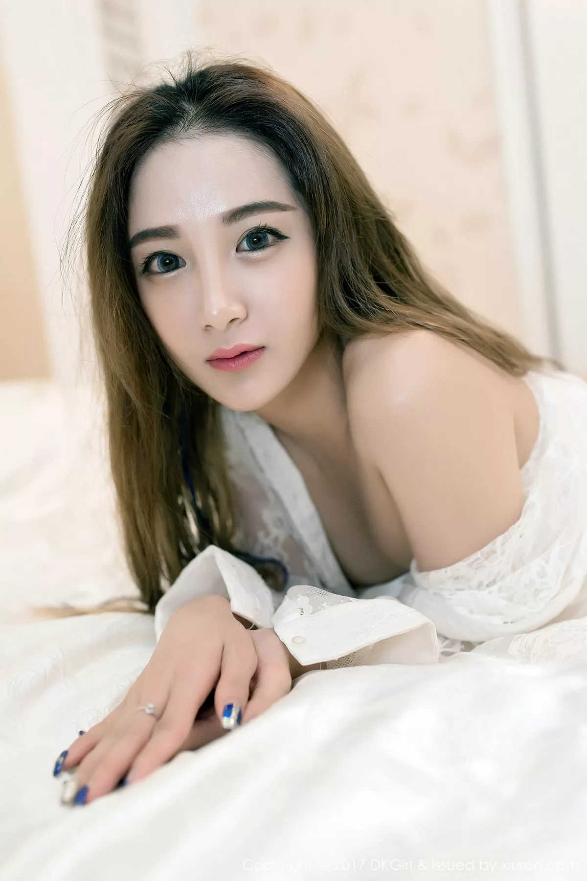 秀人集.com_[DKGirl御女郎]Vol.007_嫩模Sugar梁莹居家私房诱人激凸激情牛奶浴诱惑写真52P