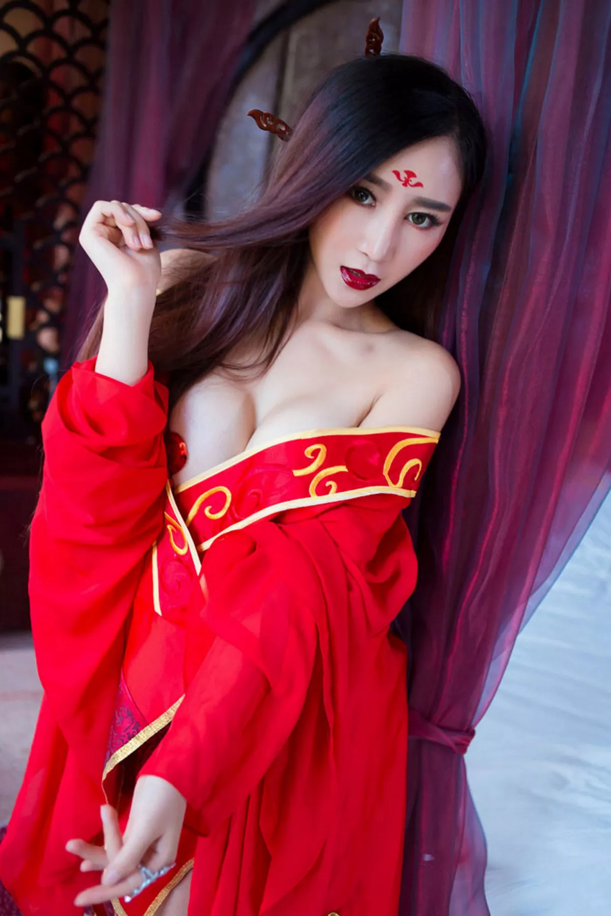 秀人集.com_[XiuRen秀人网]No.382_嫩模邹晶晶《花千骨魔化》COS七夕福利红色小内裤诱惑写真57P