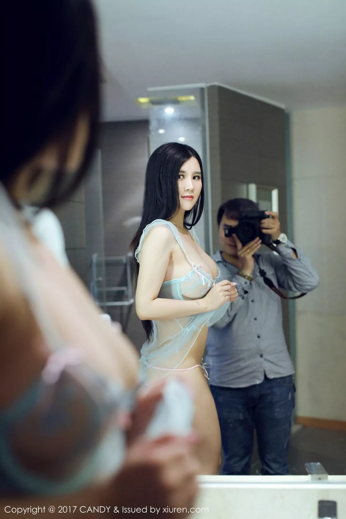 秀人集.com_[Candy糖果画报]Vol.012_性感美女Sukki三点式黄金比基尼+透视内衣湿身诱惑写真44P