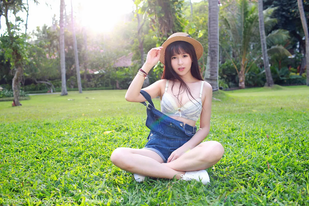 秀人集.com_[XiuRen秀人网]No.467_清新妹子唐雨辰TYC龙目岛旅拍粉红连身短裙清新迷人写真57P