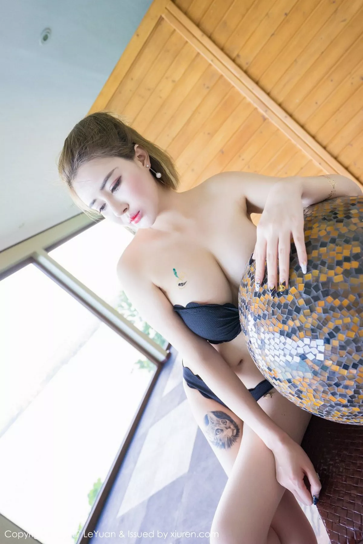 秀人集.com_[LeYuan星乐园]Vol.027_气质女神凯竹BuiBui长滩旅拍性感比基尼秀完美身材写真52P