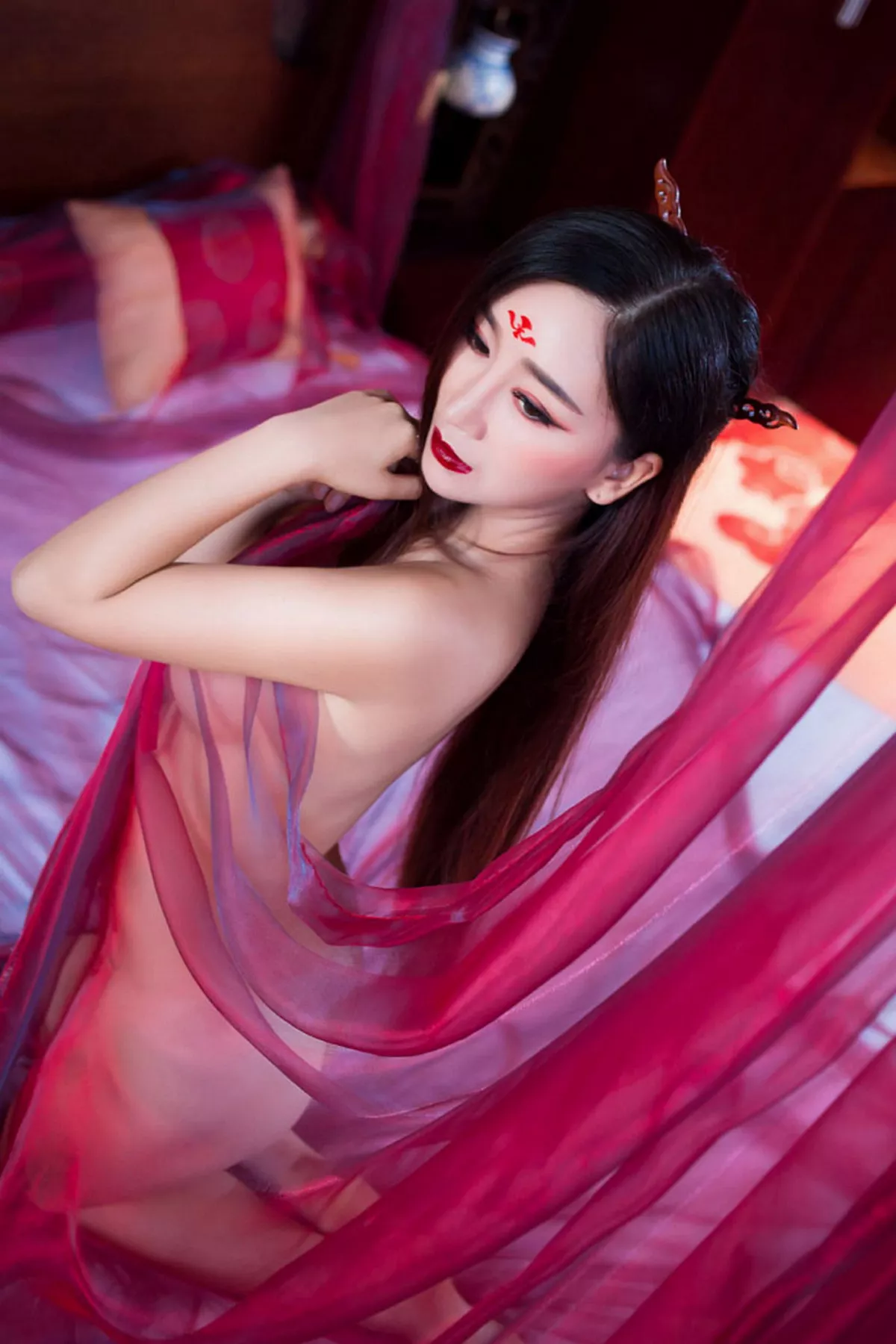 秀人集.com_[XiuRen秀人网]No.382_嫩模邹晶晶《花千骨魔化》COS七夕福利红色小内裤诱惑写真57P