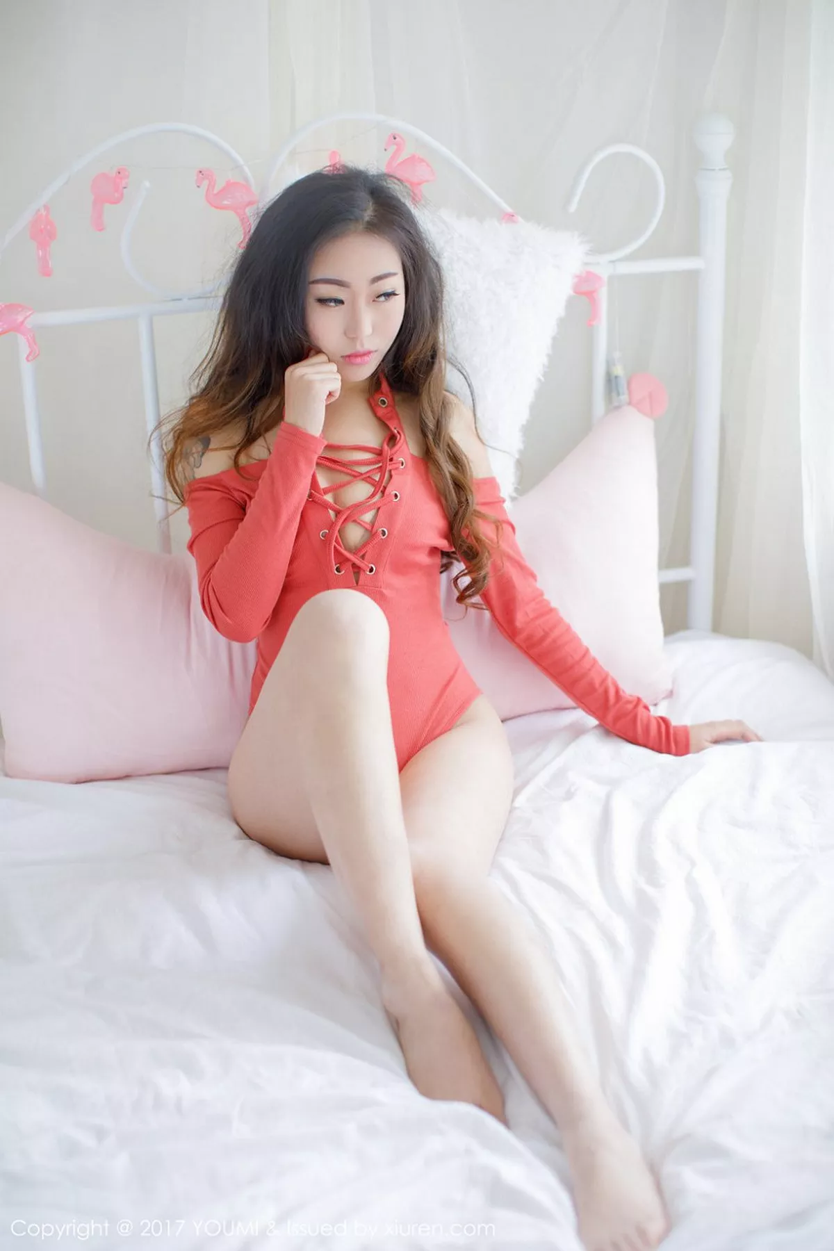 秀人集.com_[YouMi尤蜜荟]Vol.019_嫩模Quella-瑰娜居家私房内衣系列完美身材热情诱惑写真50P