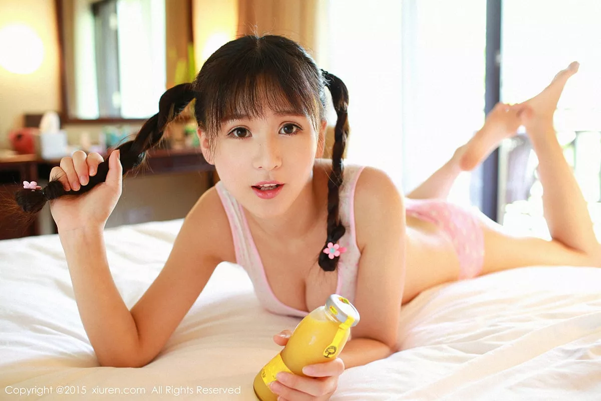 秀人集.com_[XiuRen秀人网]No.412_嫩模唐雨辰TYC居家粉红内衣秀完美身材傲人美胸性感写真50P