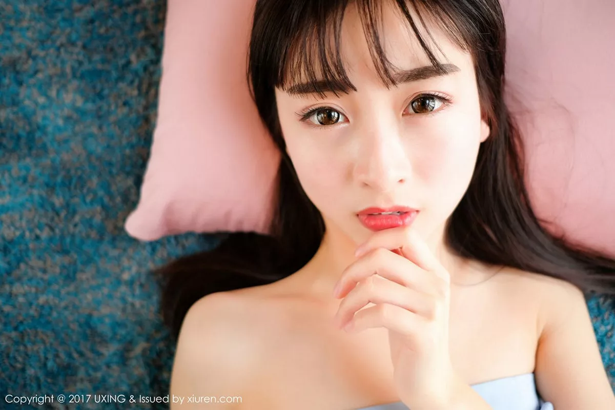 秀人集.com_[UXING优星馆]Vol.041_萝莉妹子丸子mayuki清纯学生装秀完美身材清爽迷人写真43P