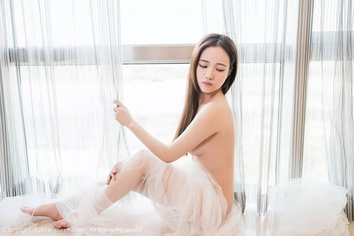 秀人集.com_[XiuRen秀人网]No.580_嫩模baby嘉茵居家私房内衣秀美胸白网丝袜美腿羞涩迷人写真58P