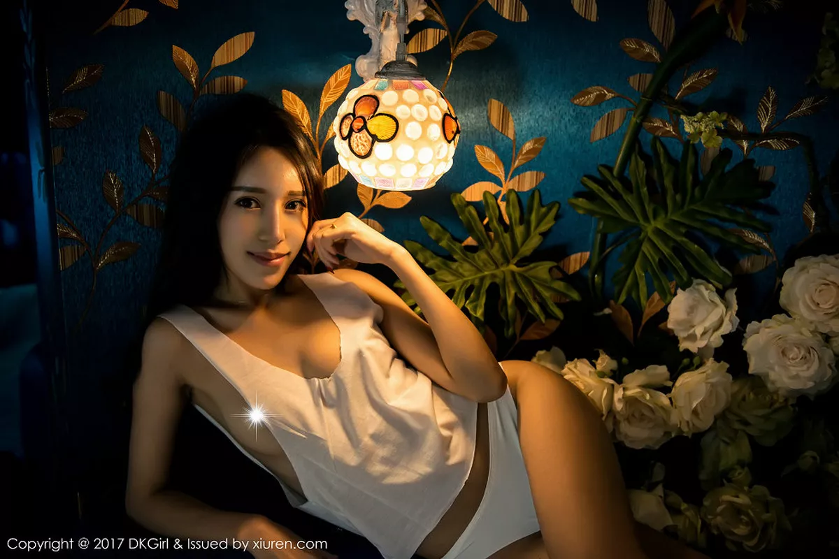 秀人集.com_[DKGirl御女郎]Vol.014_美腿嫩模欧尼anne浴缸里泡泡浴湿身秀美乳激凸诱惑写真58P