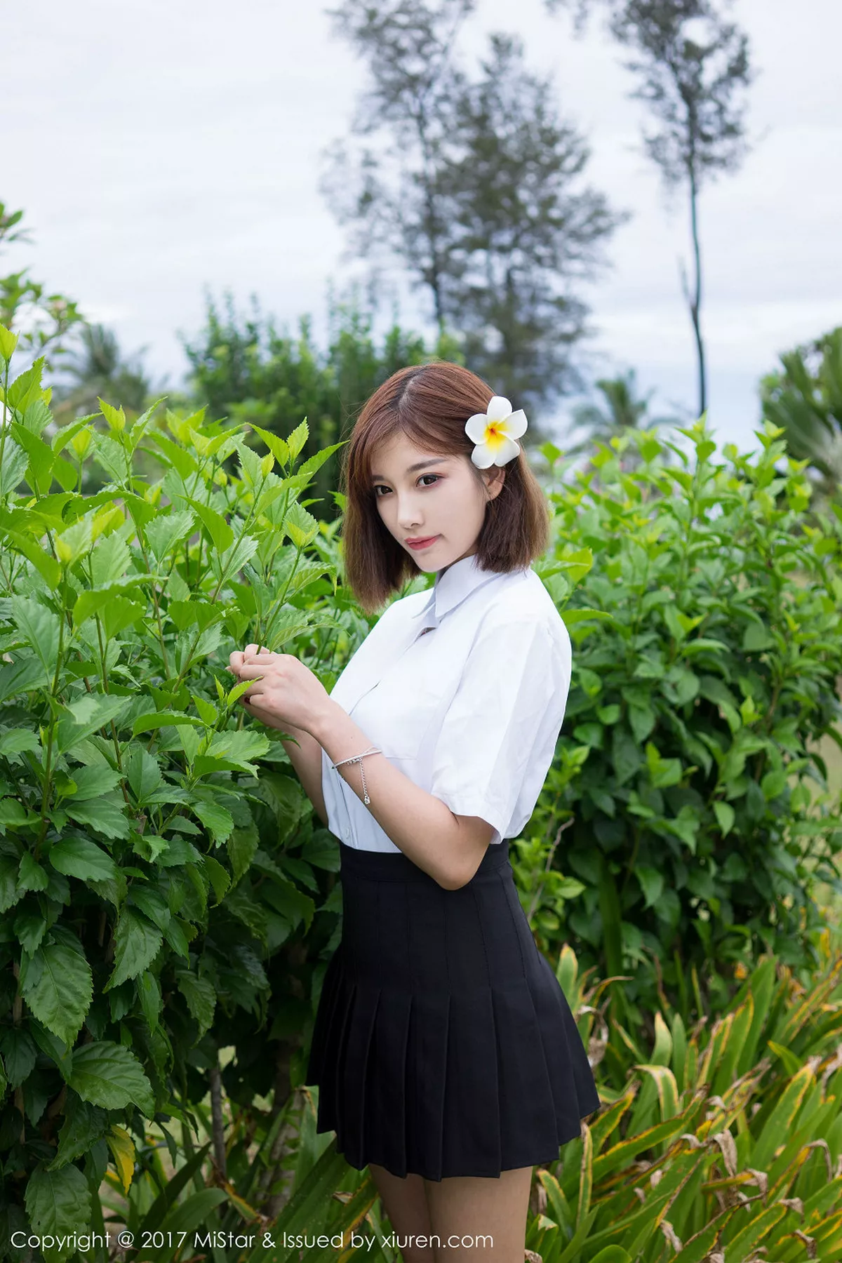 秀人集.com_[MiStar魅妍社]Vol.159_甜美女神杨晨晨sugar沙巴旅拍性感比基尼秀完美身材写真50P