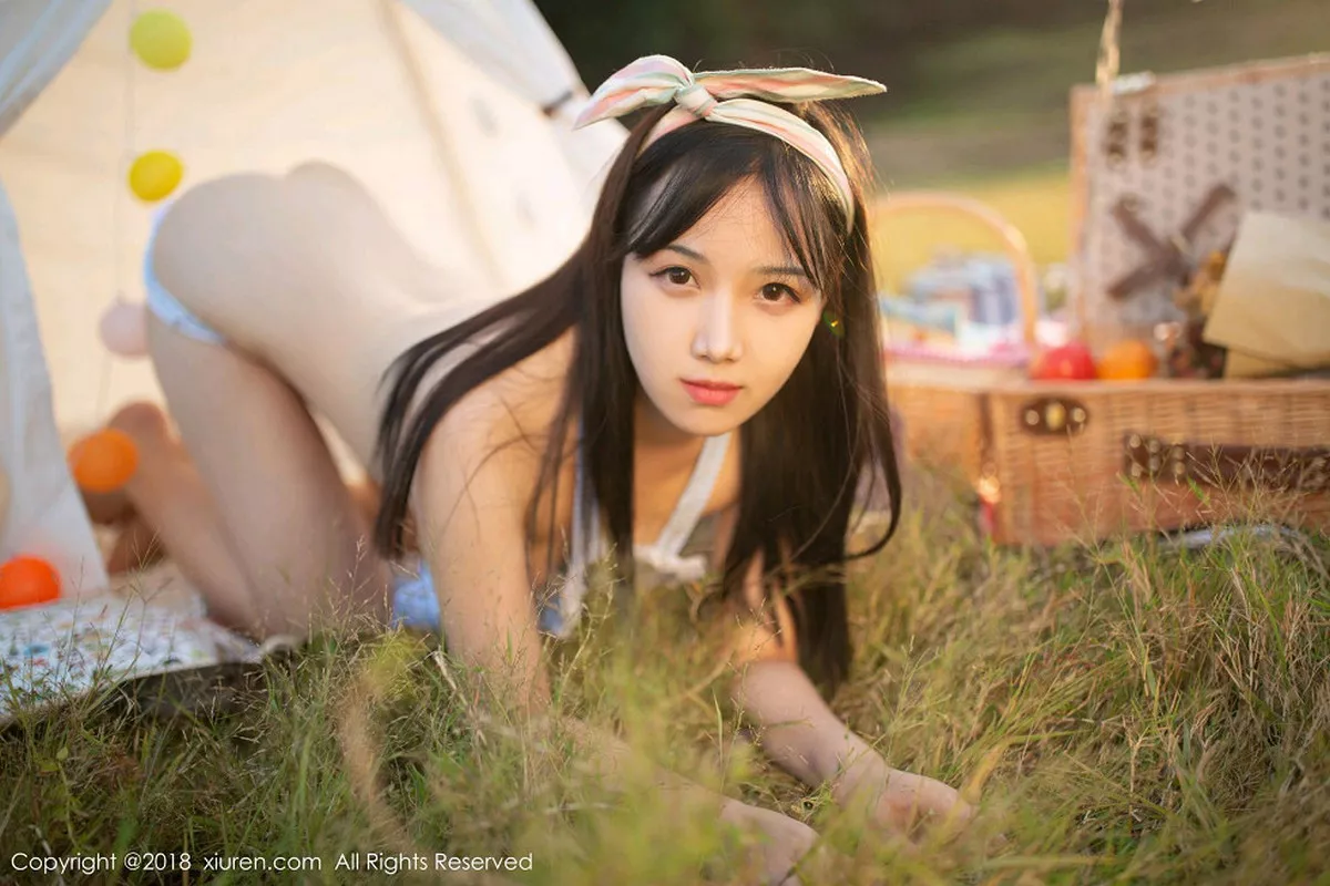 秀人集.com_[XiuRen秀人网]No.1207_嫩模徐微微mia户外性感女仆装半脱露美乳翘臀极致诱惑写真80P