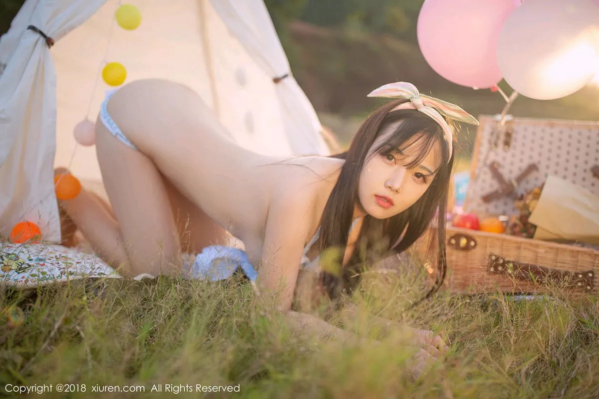 秀人集.com_[XiuRen秀人网]No.1207_嫩模徐微微mia户外性感女仆装半脱露美乳翘臀极致诱惑写真80P