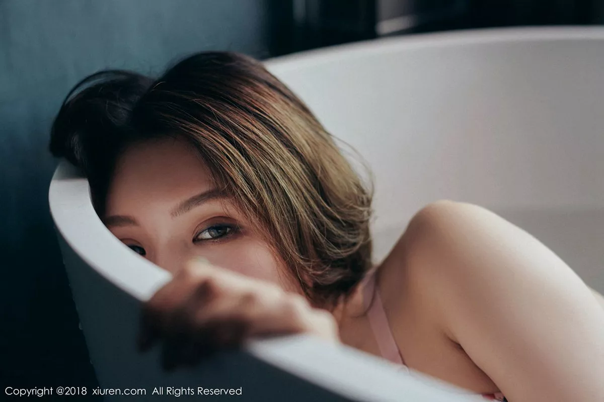 秀人集.com_[XiuRen秀人网]No.1200_女神黄乐然私房黑色蕾丝内衣+浴池湿身完美撩人诱惑写真53P