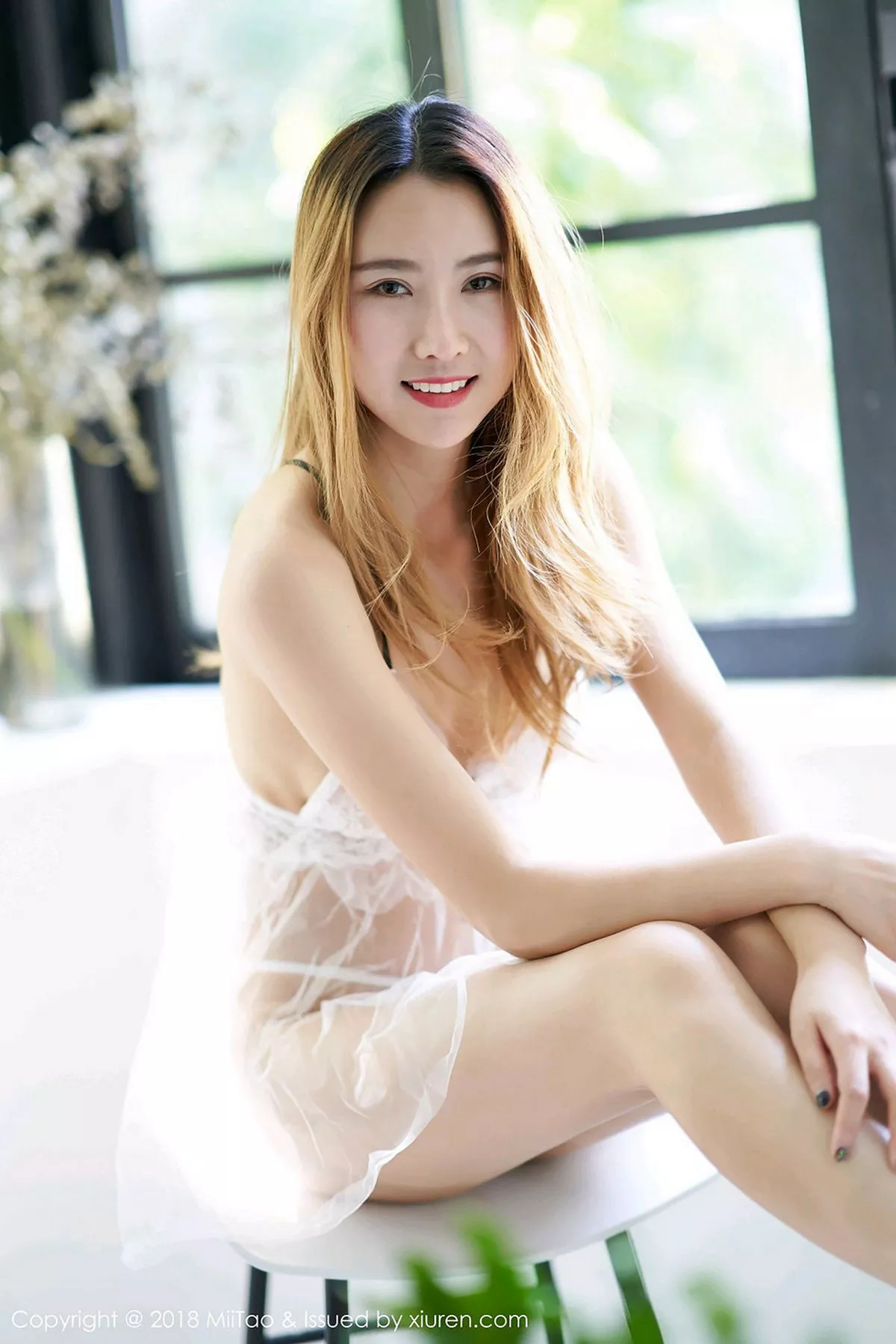 秀人集.com_[MiiTao蜜桃社]Vol.118_嫩模梦梦Momo私房白色蕾丝薄纱透视情趣内衣撩人诱惑写真65P