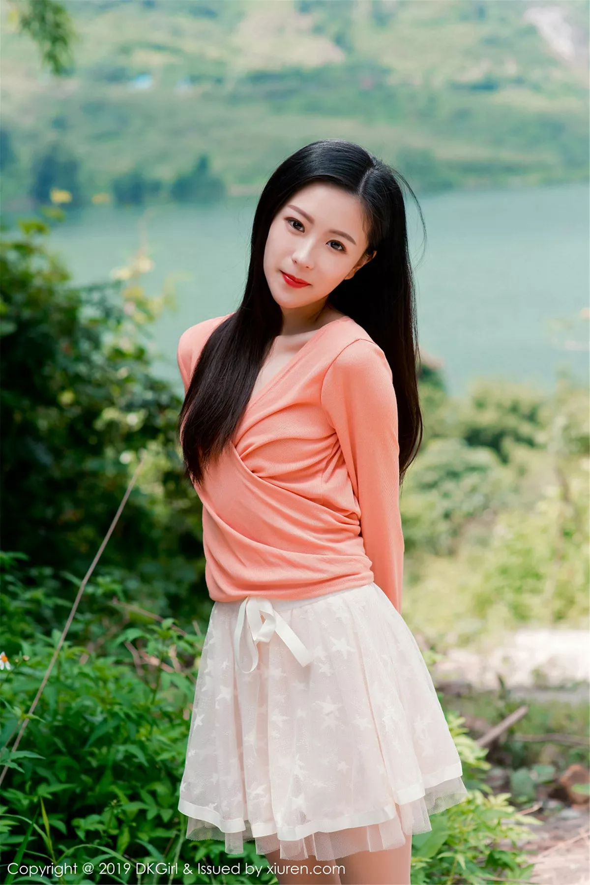 秀人集.com_[DKGirl御女郎]Vol.114_嫩模小子怡Alice户外露天车拍系列无内肉丝裤袜惹火诱惑写真48P