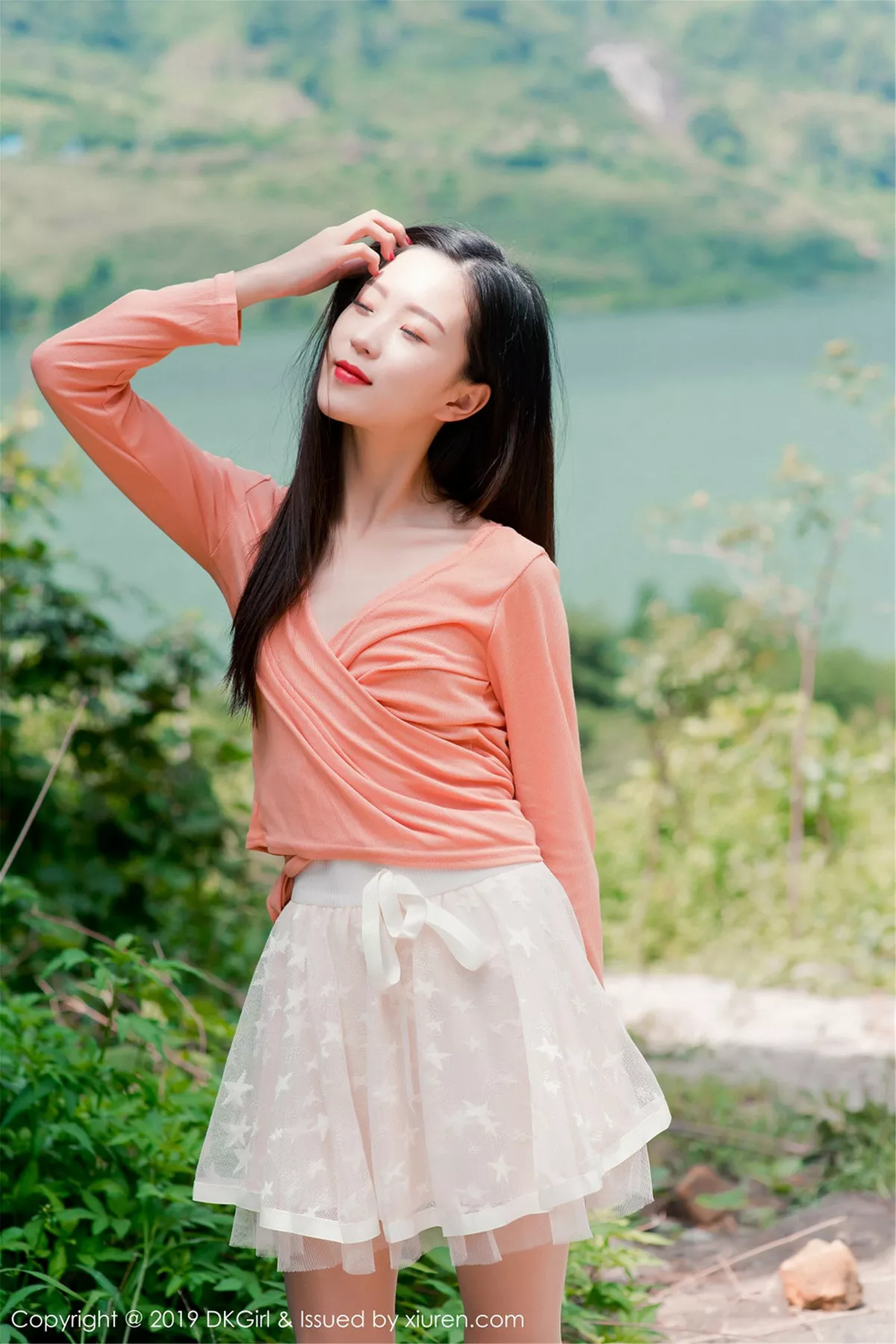 秀人集.com_[DKGirl御女郎]Vol.114_嫩模小子怡Alice户外露天车拍系列无内肉丝裤袜惹火诱惑写真48P