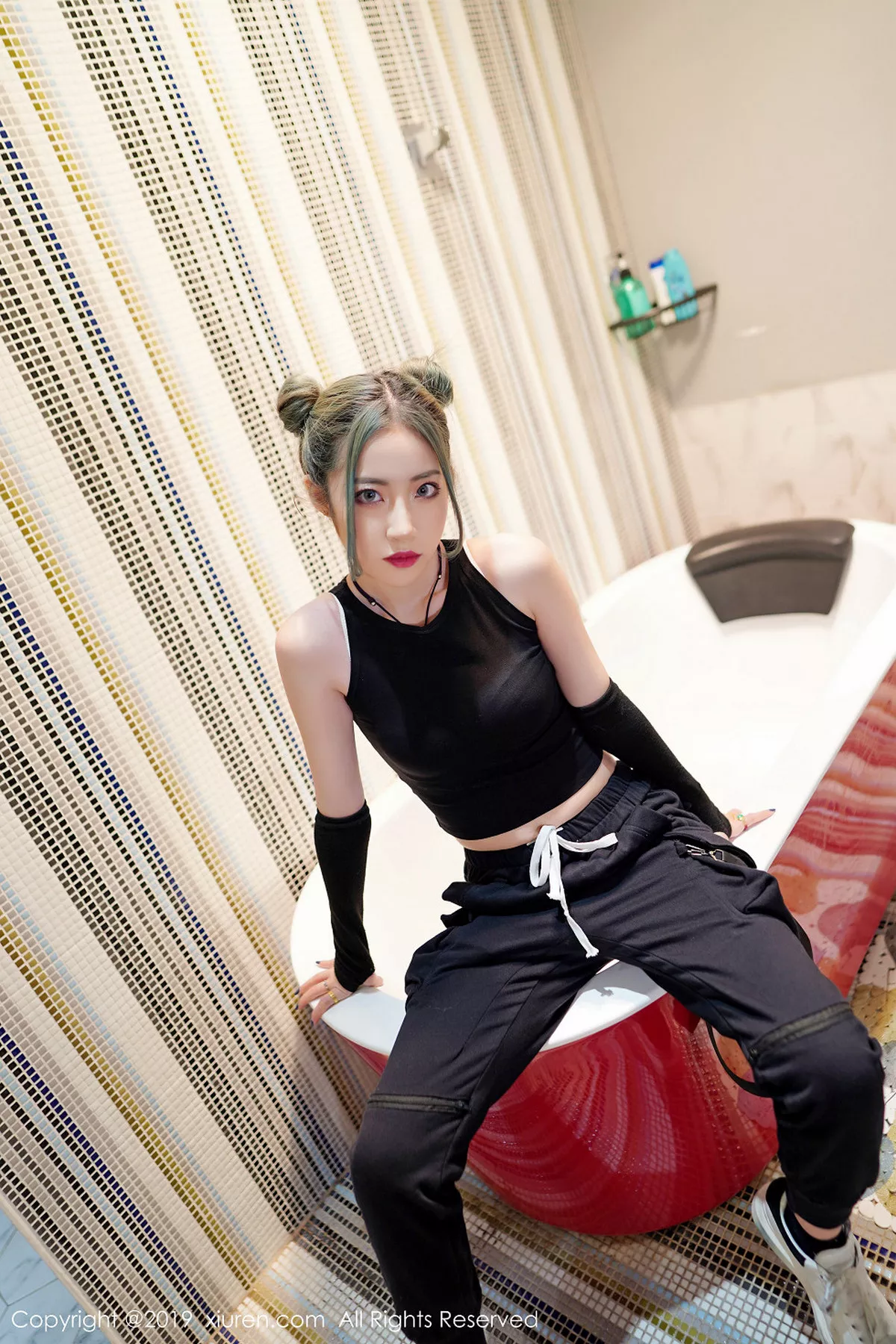 秀人集.com_[XiuRen秀人网]No.1644_嫩模贾诗晗居家私房性感黑色内衣秀完美身材修长美腿迷人写真50P