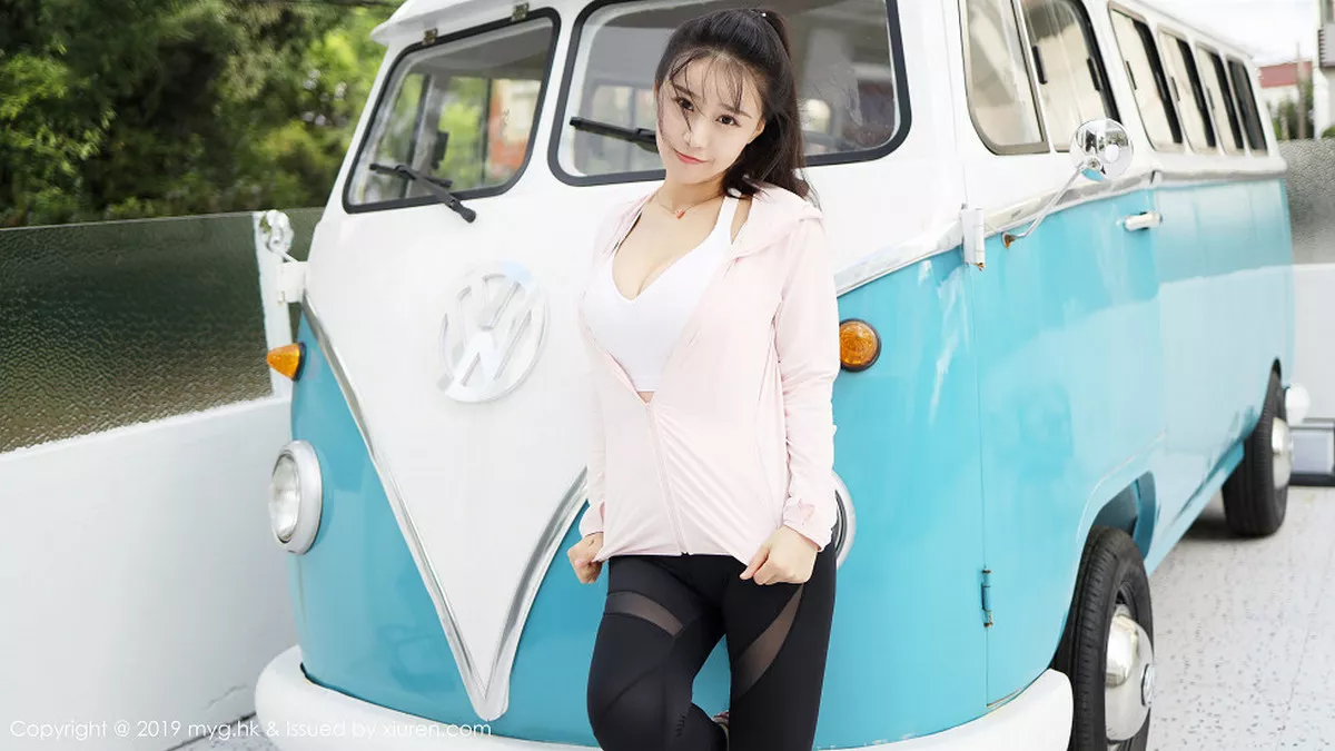 秀人集.com_[MyGirl美媛馆]Vol.387_女神Flower朱可儿户外运动装半脱秀蕾丝内裤惹火诱惑写真75P