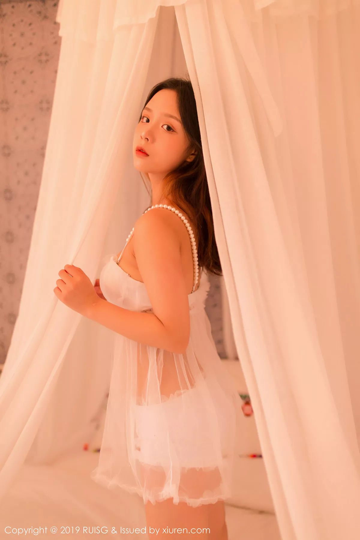 秀人集.com_[RUISG瑞丝馆]Vol.081_嫩模木木夕Mmx私房性感白色薄纱内衣秀完美身材诱惑写真46P