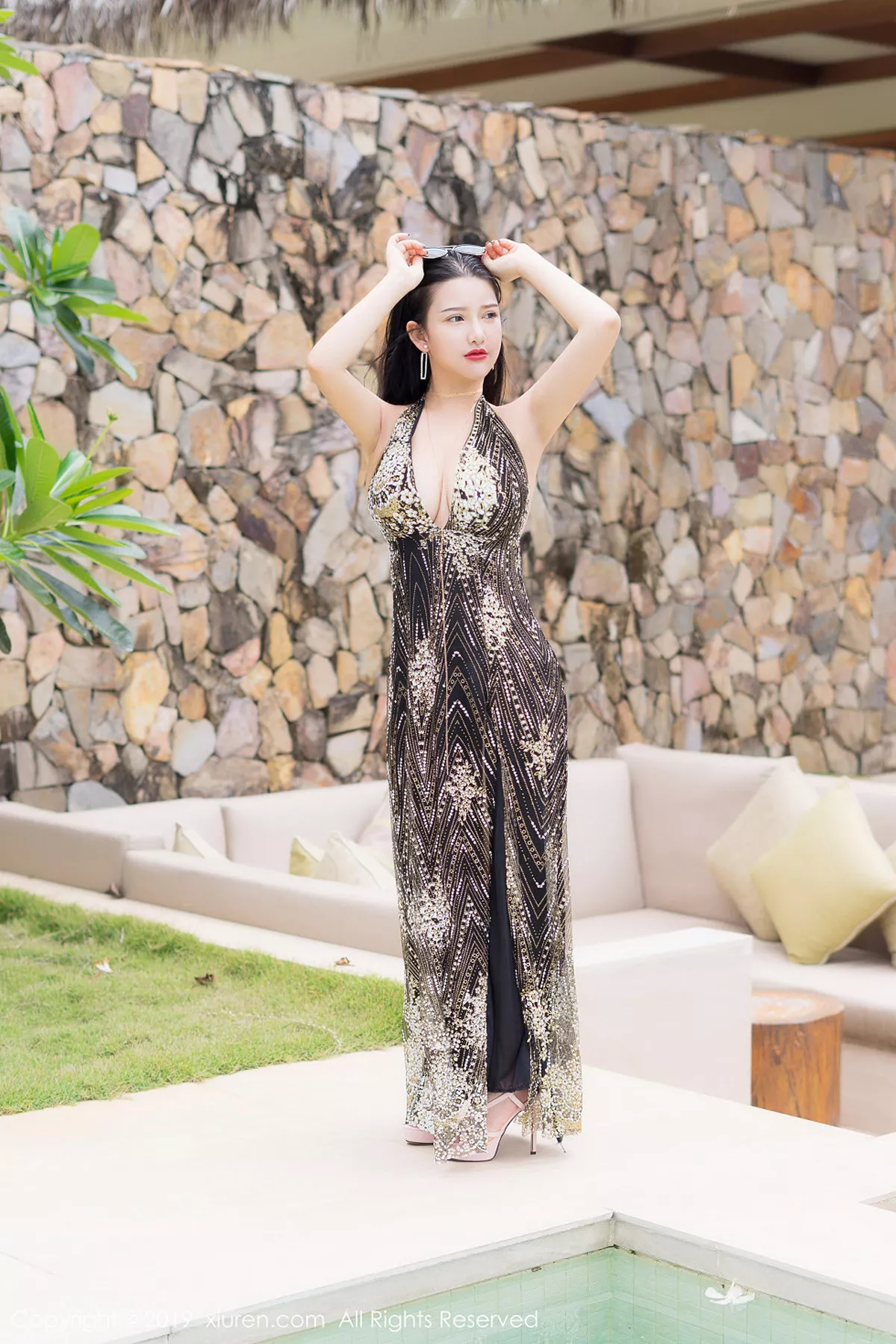 秀人集.com_[XiuRen秀人网]No.1726_巨乳嫩模小尤奈富国岛旅拍户外泳池半脱露傲人豪乳诱惑写真55P