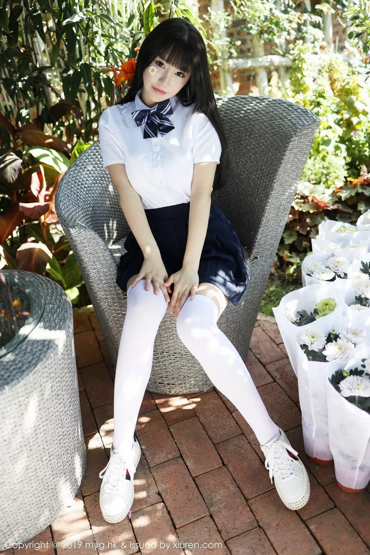 秀人集.com_[MyGirl美媛馆]Vol.394_女神Flower朱可儿大理旅拍户外学生装大胆撩裙诱惑写真54P