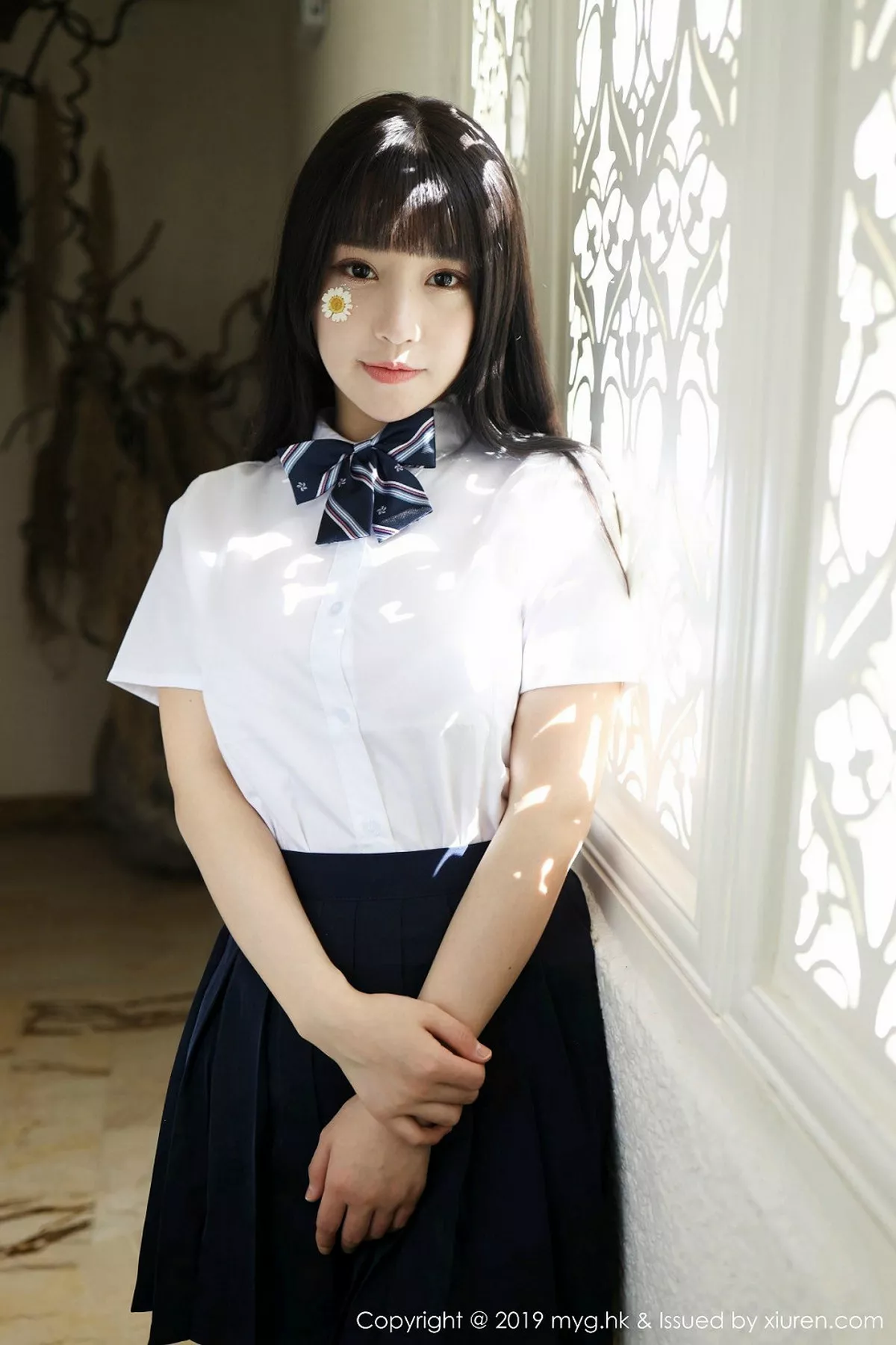 秀人集.com_[MyGirl美媛馆]Vol.394_女神Flower朱可儿大理旅拍户外学生装大胆撩裙诱惑写真54P