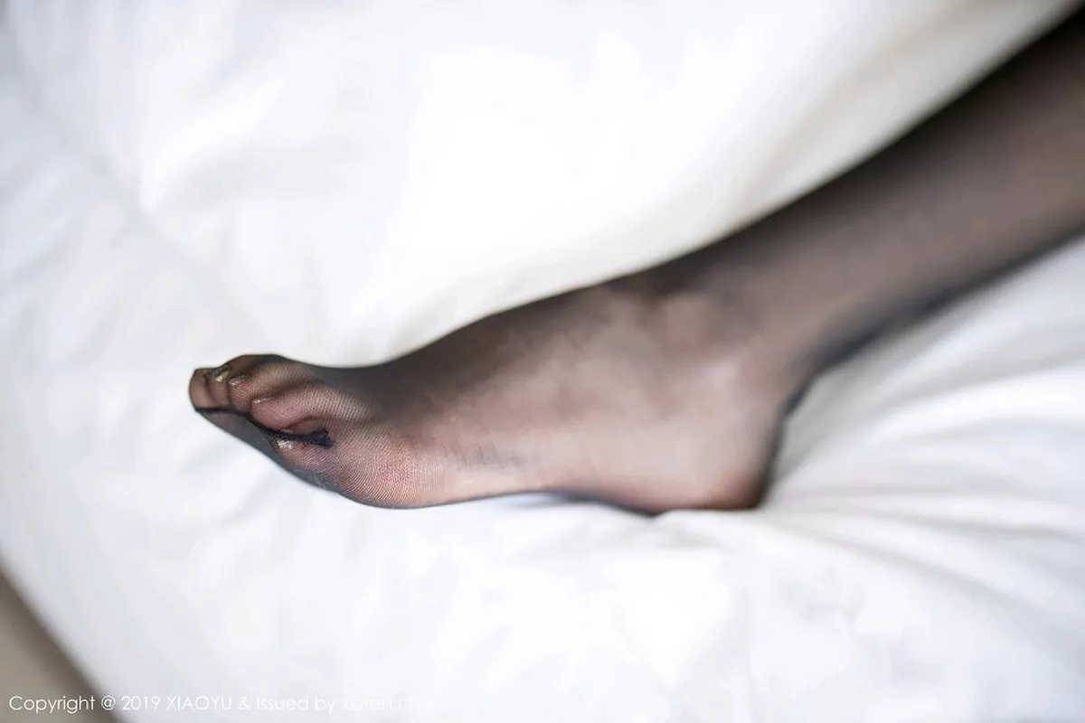 秀人集.com_[XiaoYu画语界]Vol.164_女神杨晨晨sugar心愿旅拍眼镜OL装扮黑色蕾丝内衣惹火诱惑写真90P